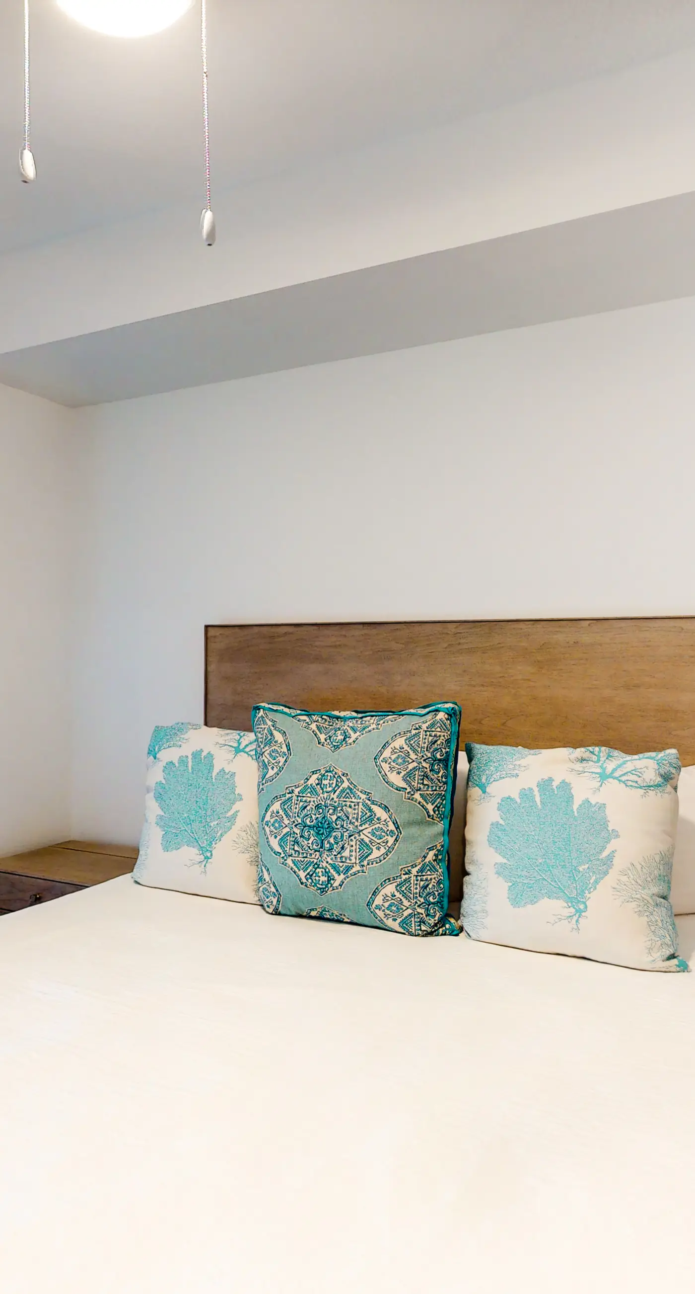 Blu 406 - Gulf-front condo in gated community with pools on site - close to beach