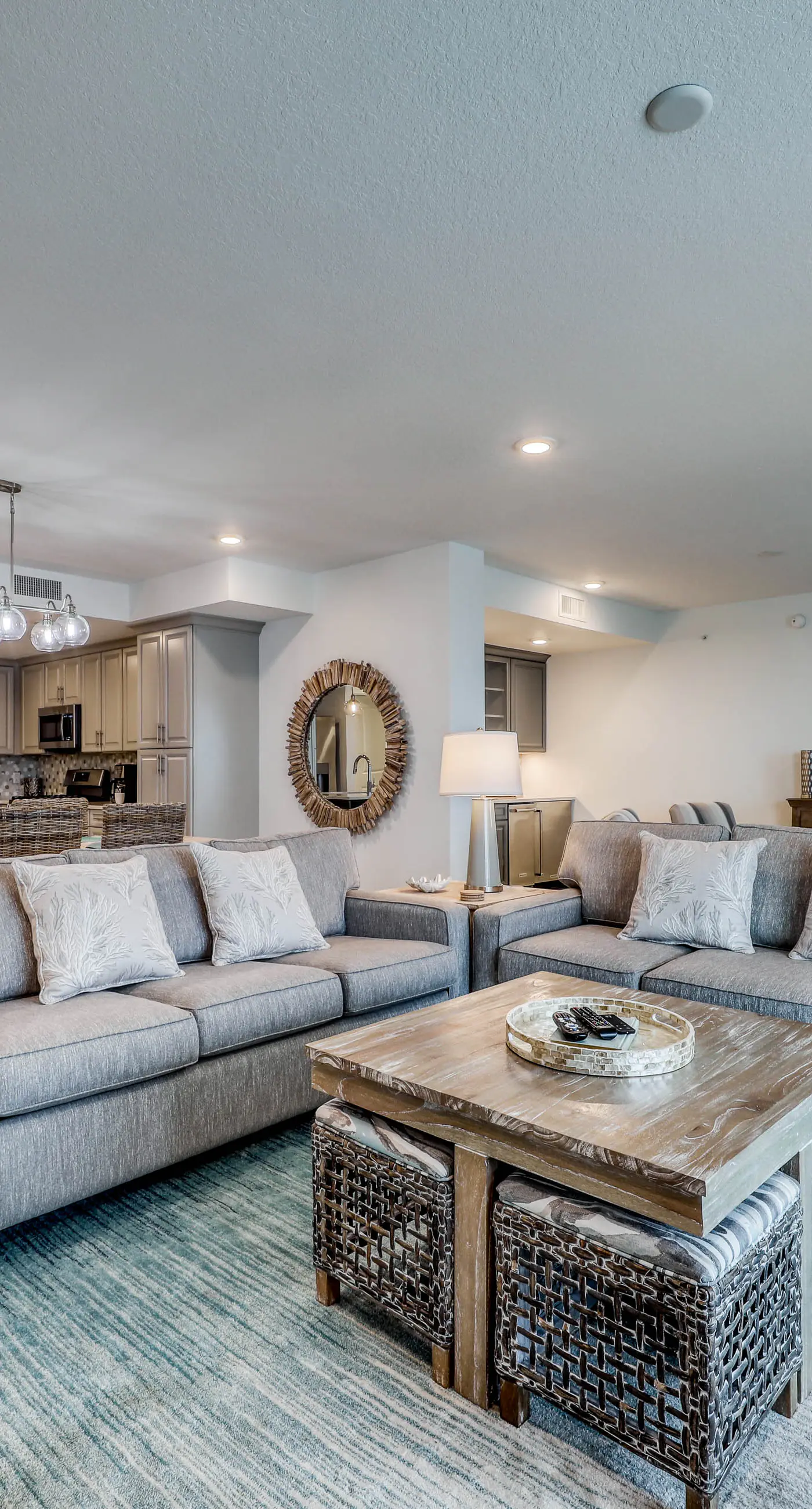 Blu 105 - Gulf-front condo with pools and seasonal beach service in a gated community