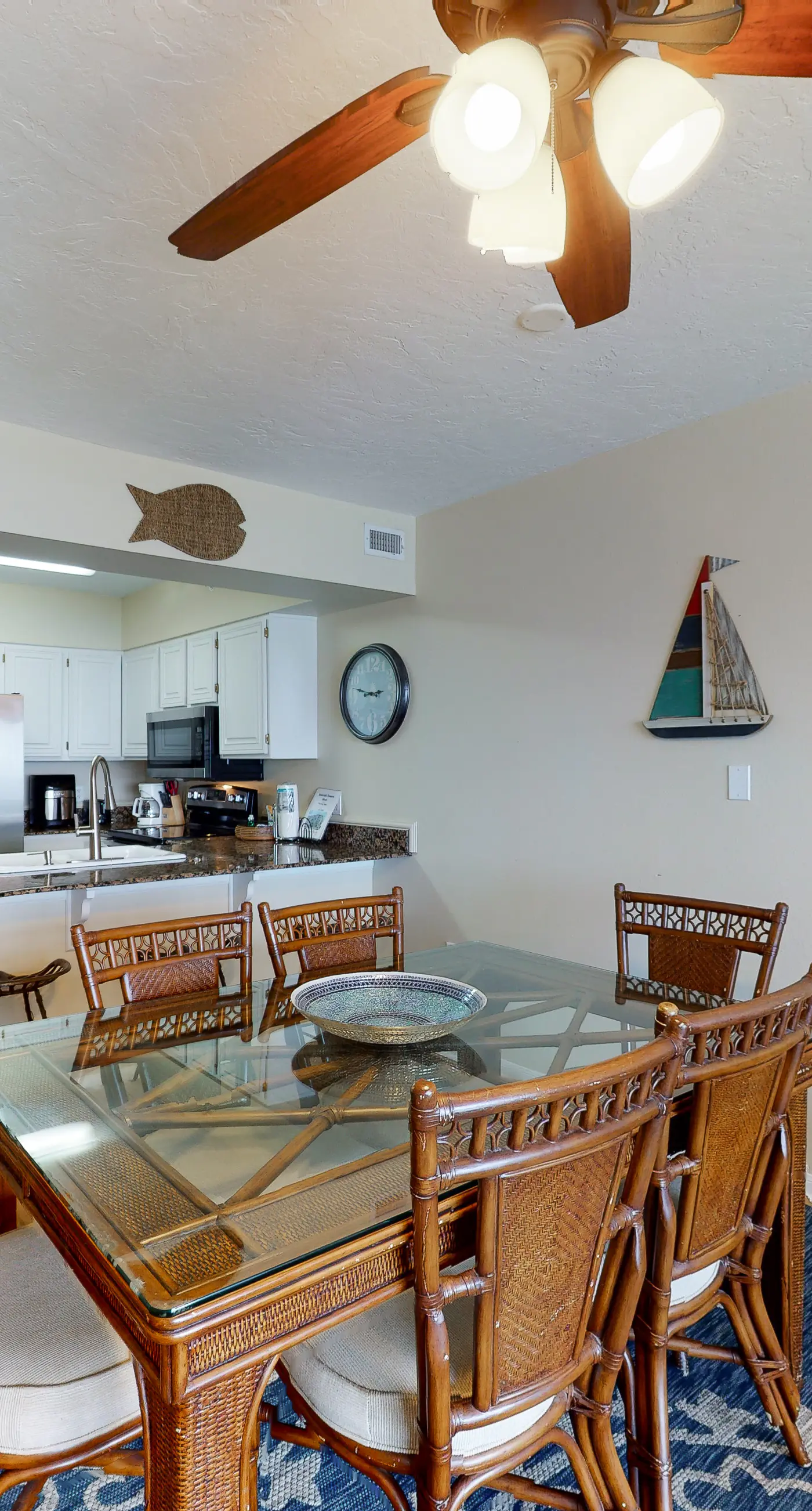 Emerald Towers West 5001 - Beautiful Gulf-front Condo with a Community Pool and Free WiFi
