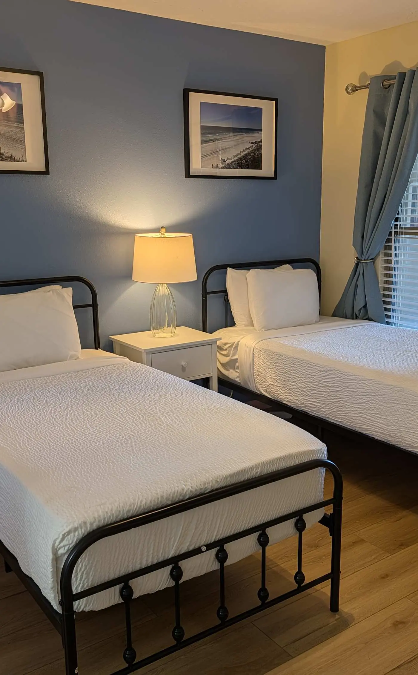 Beautiful Gulf-front Condo with a Community Pool and Seasonal Beach Service