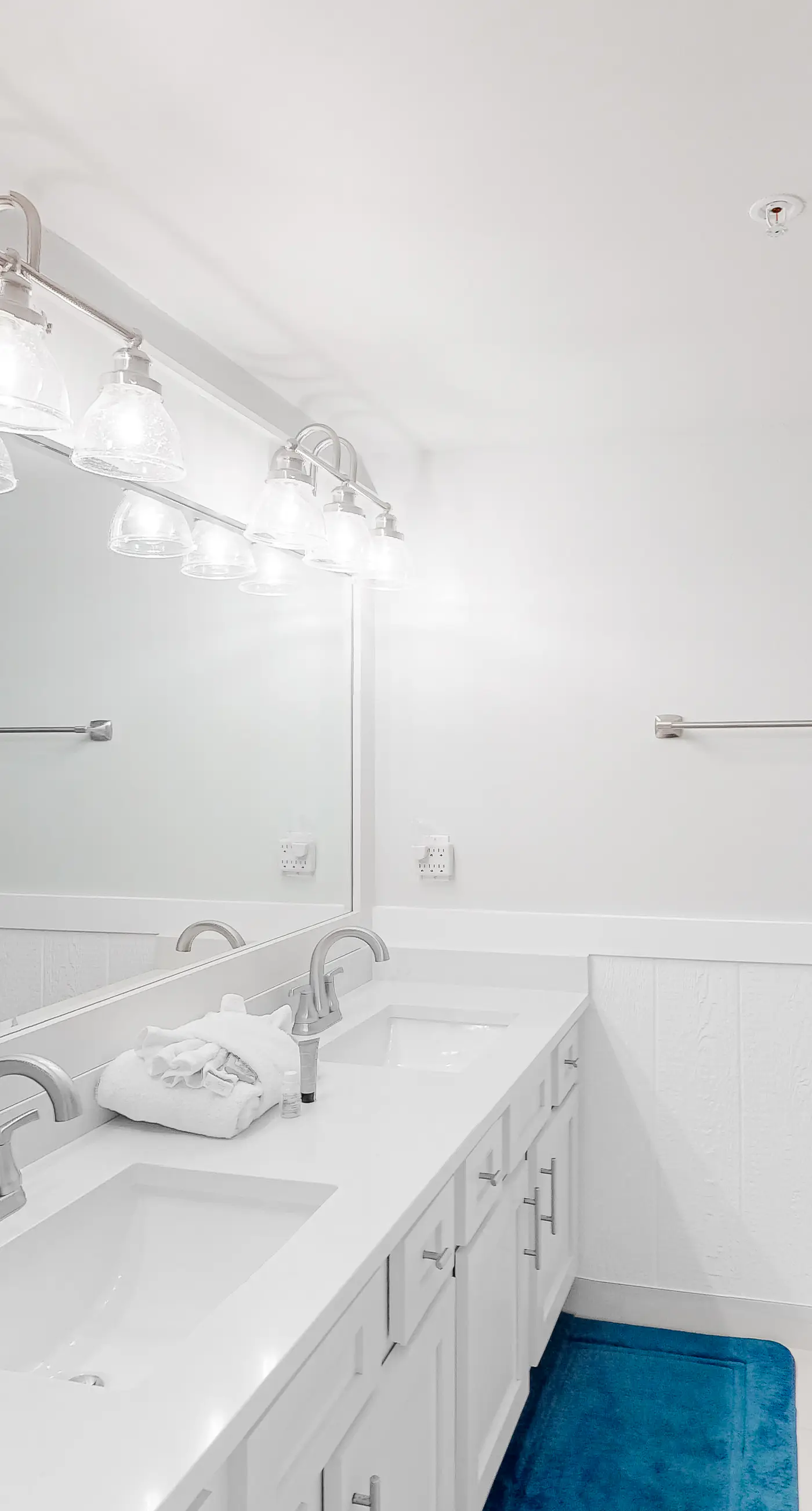 Gulf Dunes 209 - Charming Beachfront Condo, Perfectly Located Near Entertainment