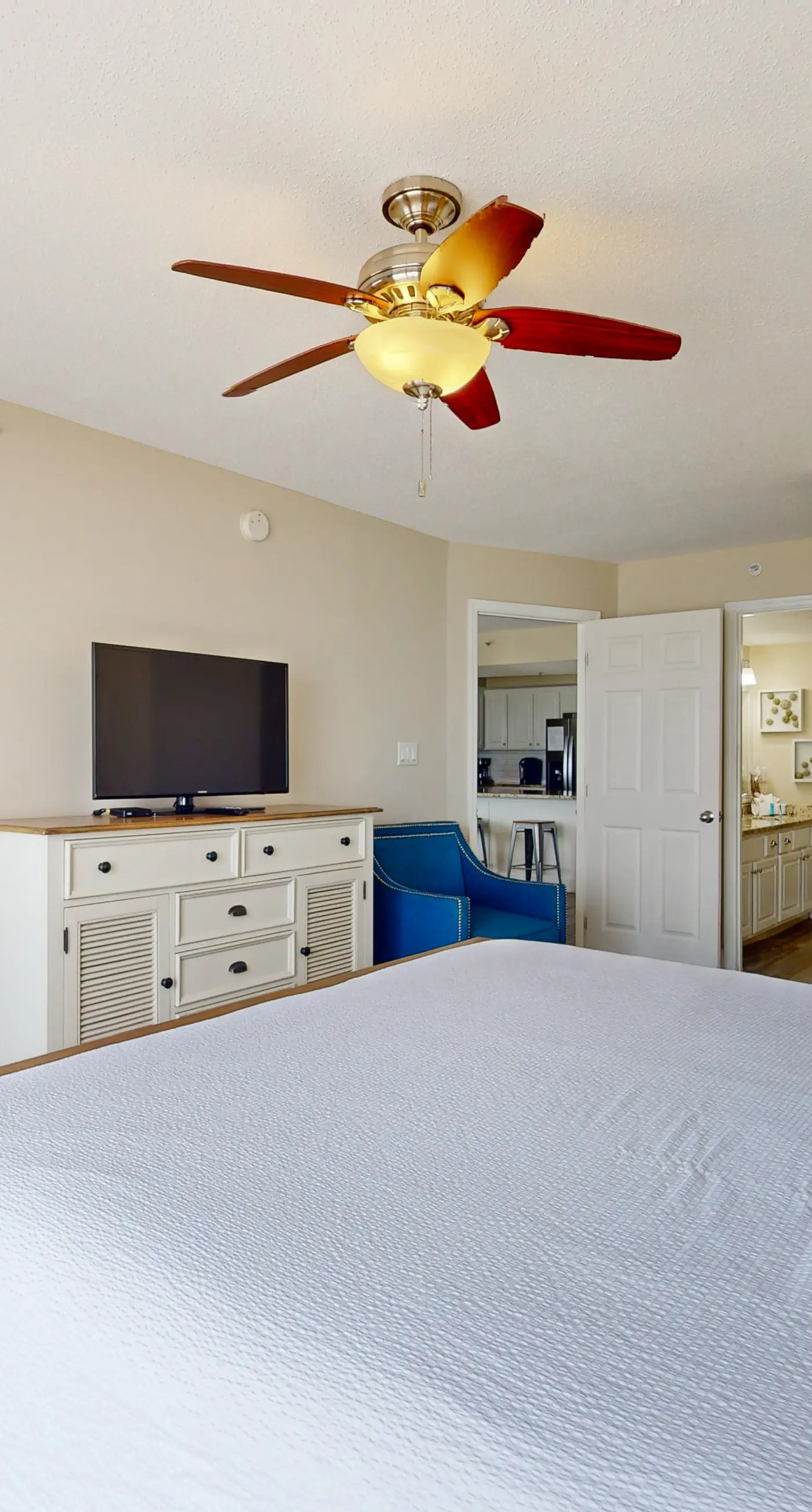 Gulf Dunes 317 - Relaxing oceanfront escape with fitness center, shared pool & views