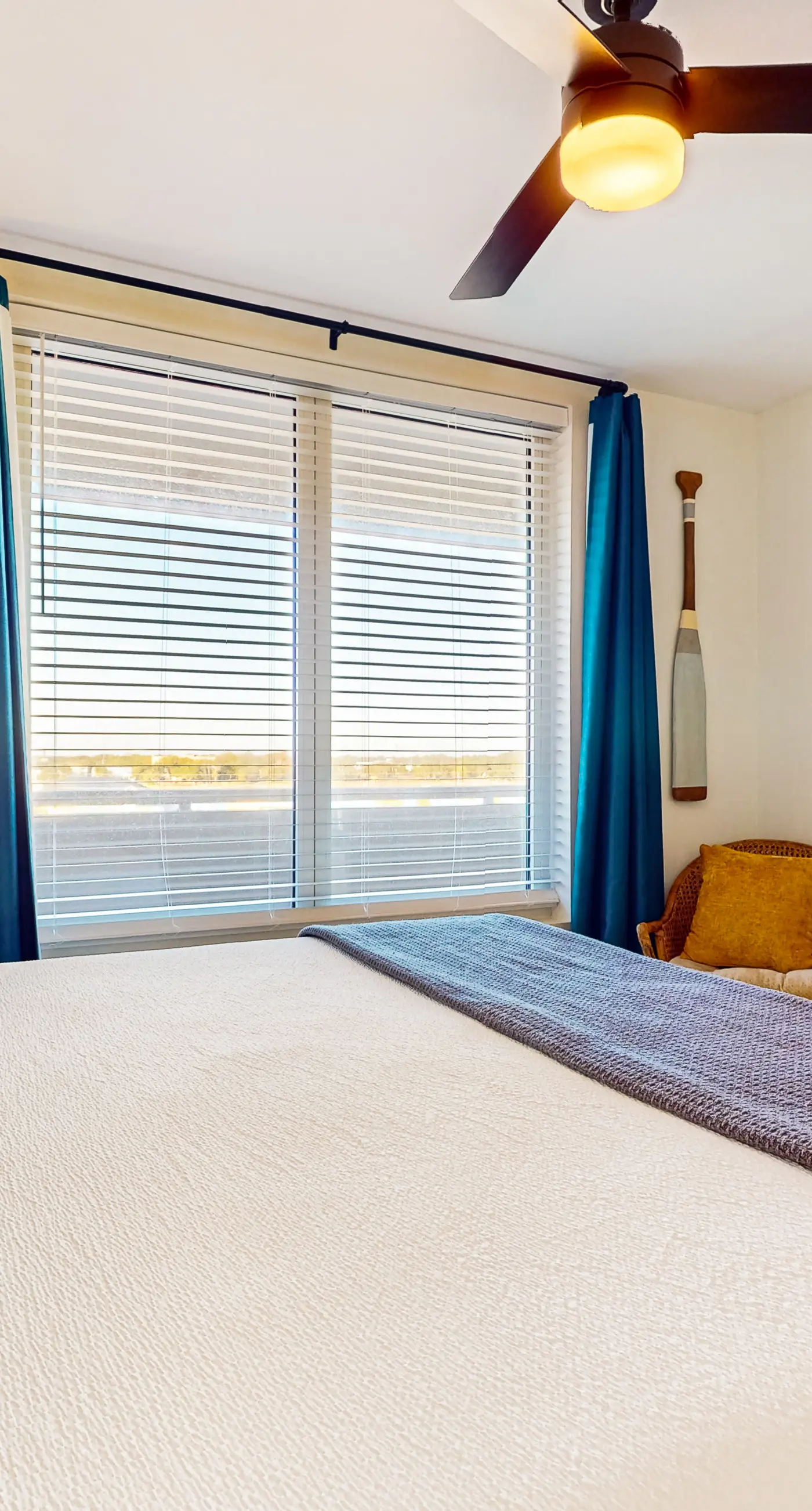 Island Princess 704- Oceanfront, 7th floor condo with balcony, pool, hot tub, AC & washer&dryer