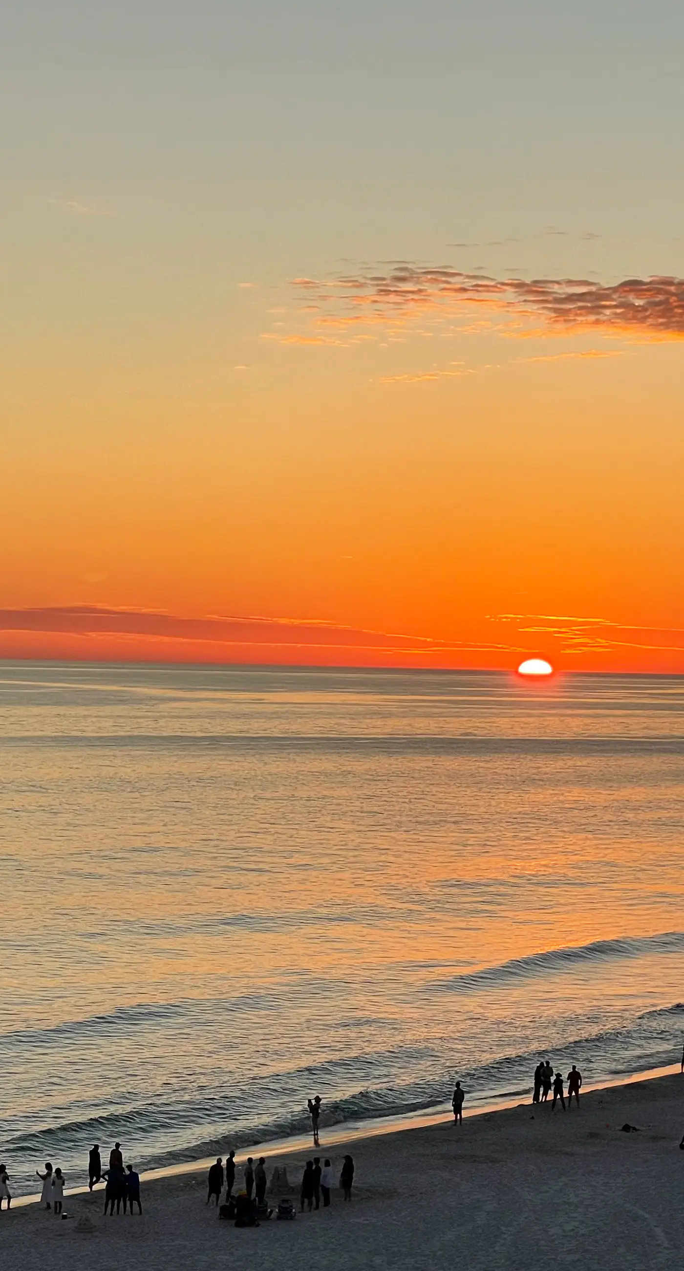 Island Princess 704- Oceanfront, 7th floor condo with balcony, pool, hot tub, AC & washer&dryer