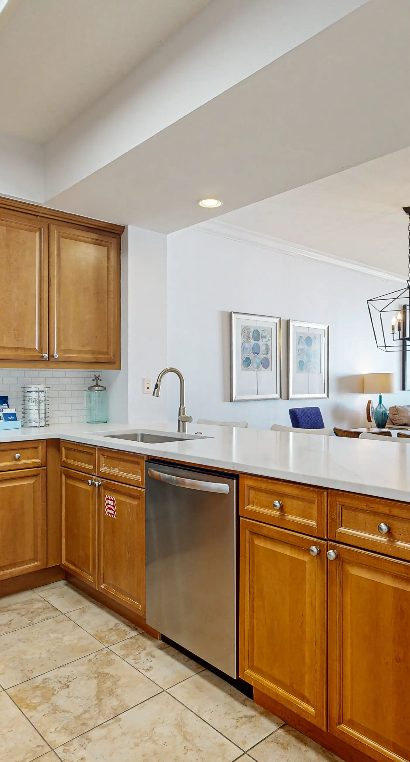 Gulf Front 4BR | Pools | Hot Tub | Balcony | W/D
