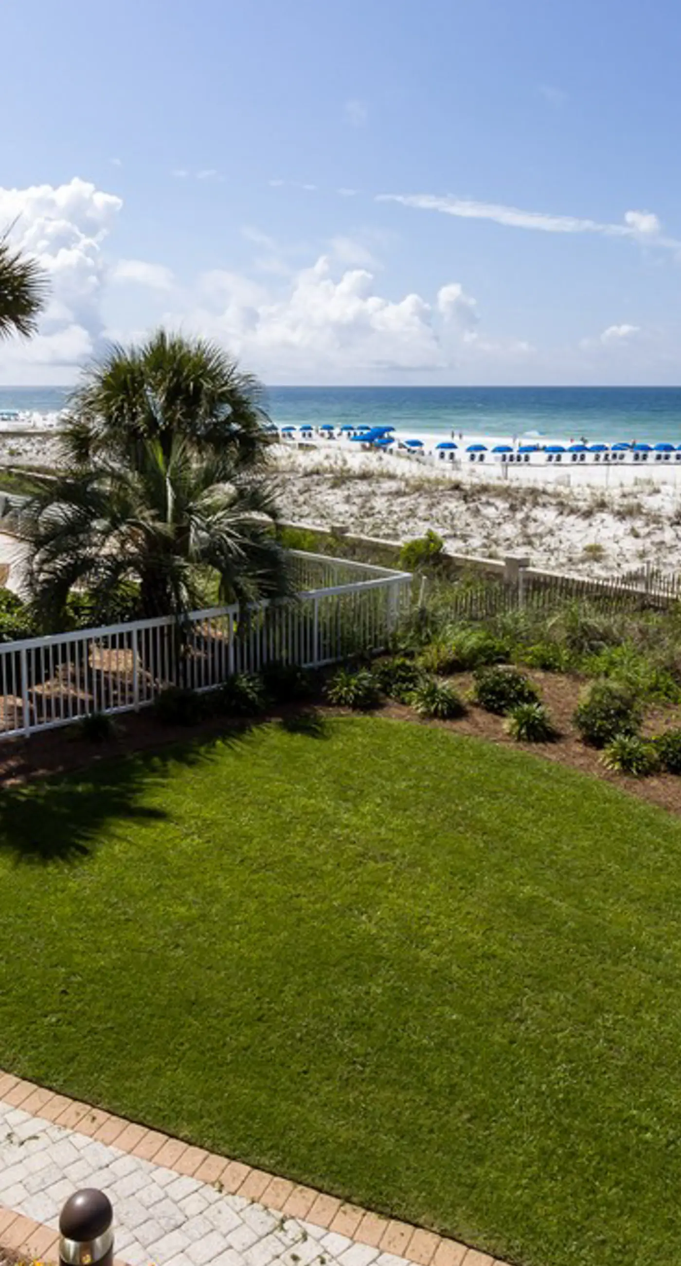 Gulf Front 4BR | Pools | Hot Tub | Balcony | W/D