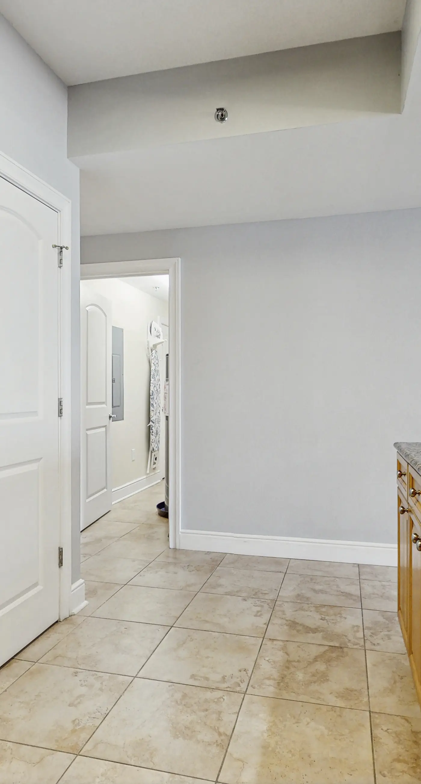 Gulf Front Condo Pools Onsite, Nearby Activities, Shops, Restaurants