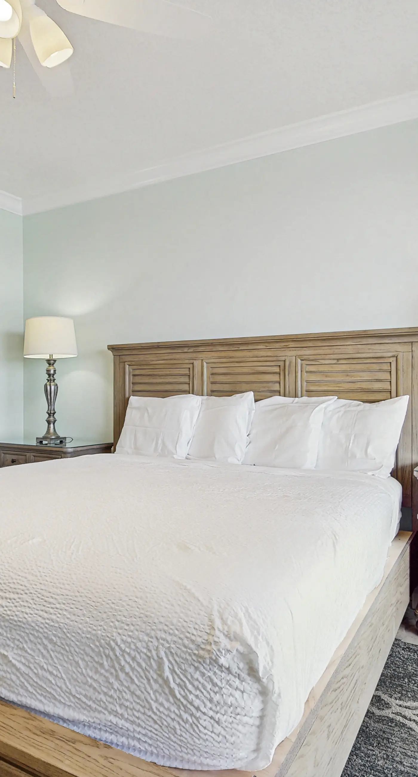 Gulf Front Condo Pools Onsite, Nearby Activities, Shops, Restaurants