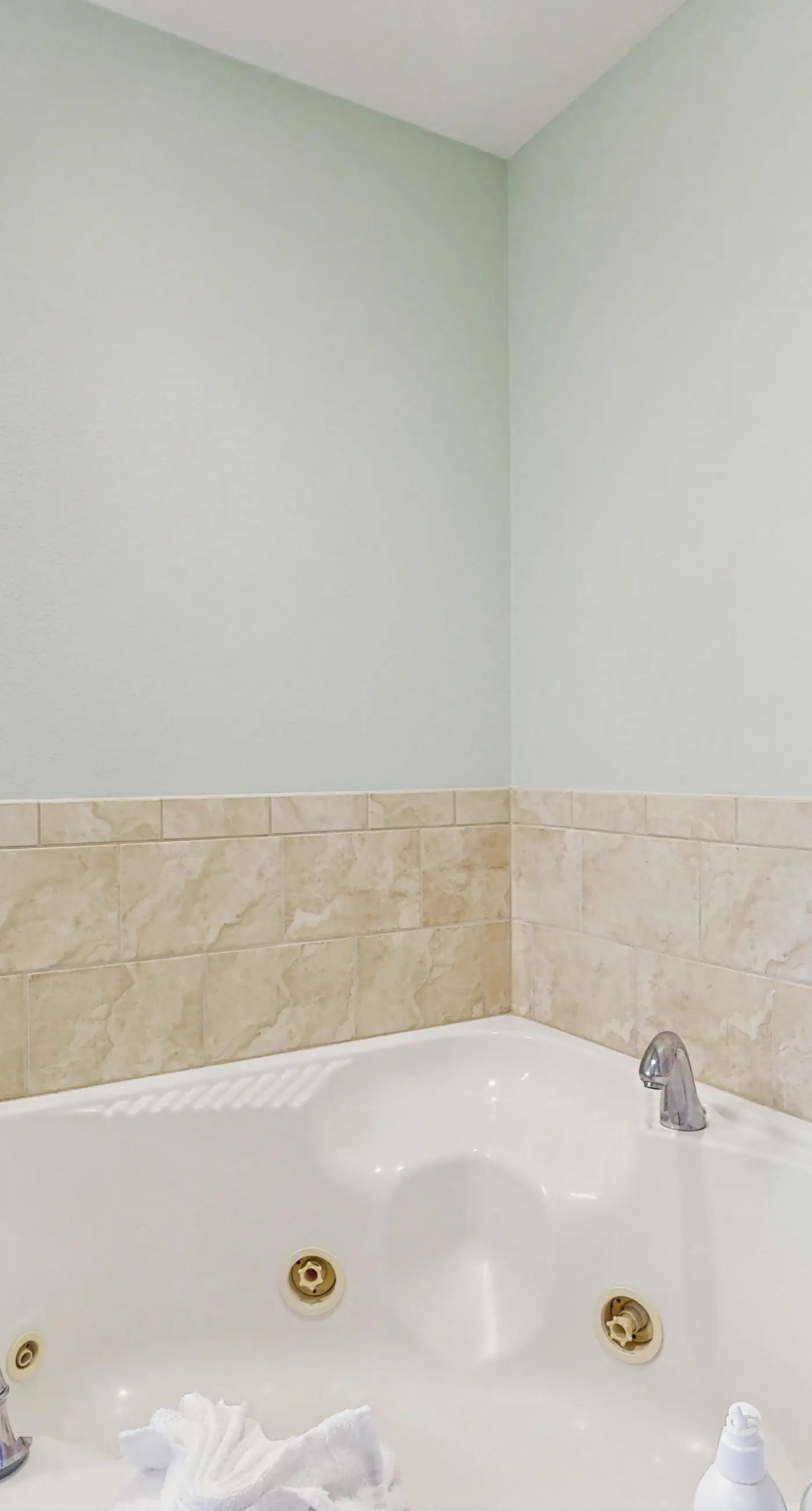 Gulf Front Condo Pools Onsite, Nearby Activities, Shops, Restaurants