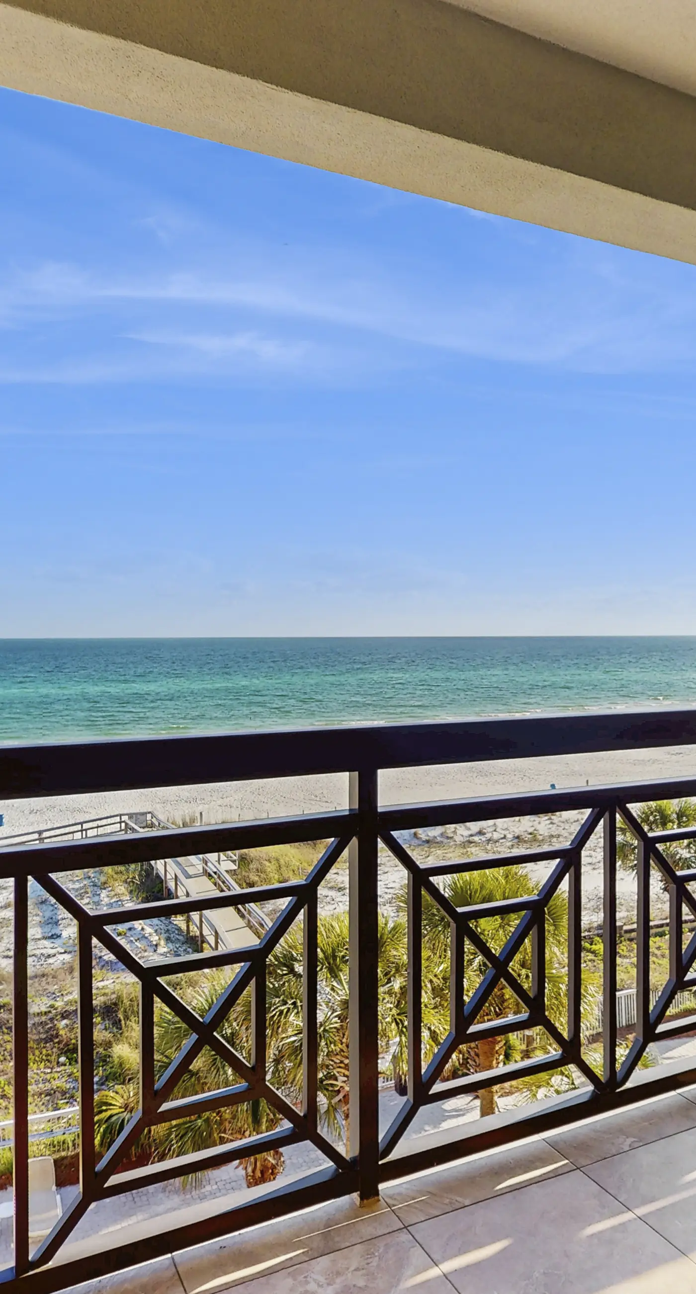 Gulf Front Condo Pools Onsite, Nearby Activities, Shops, Restaurants