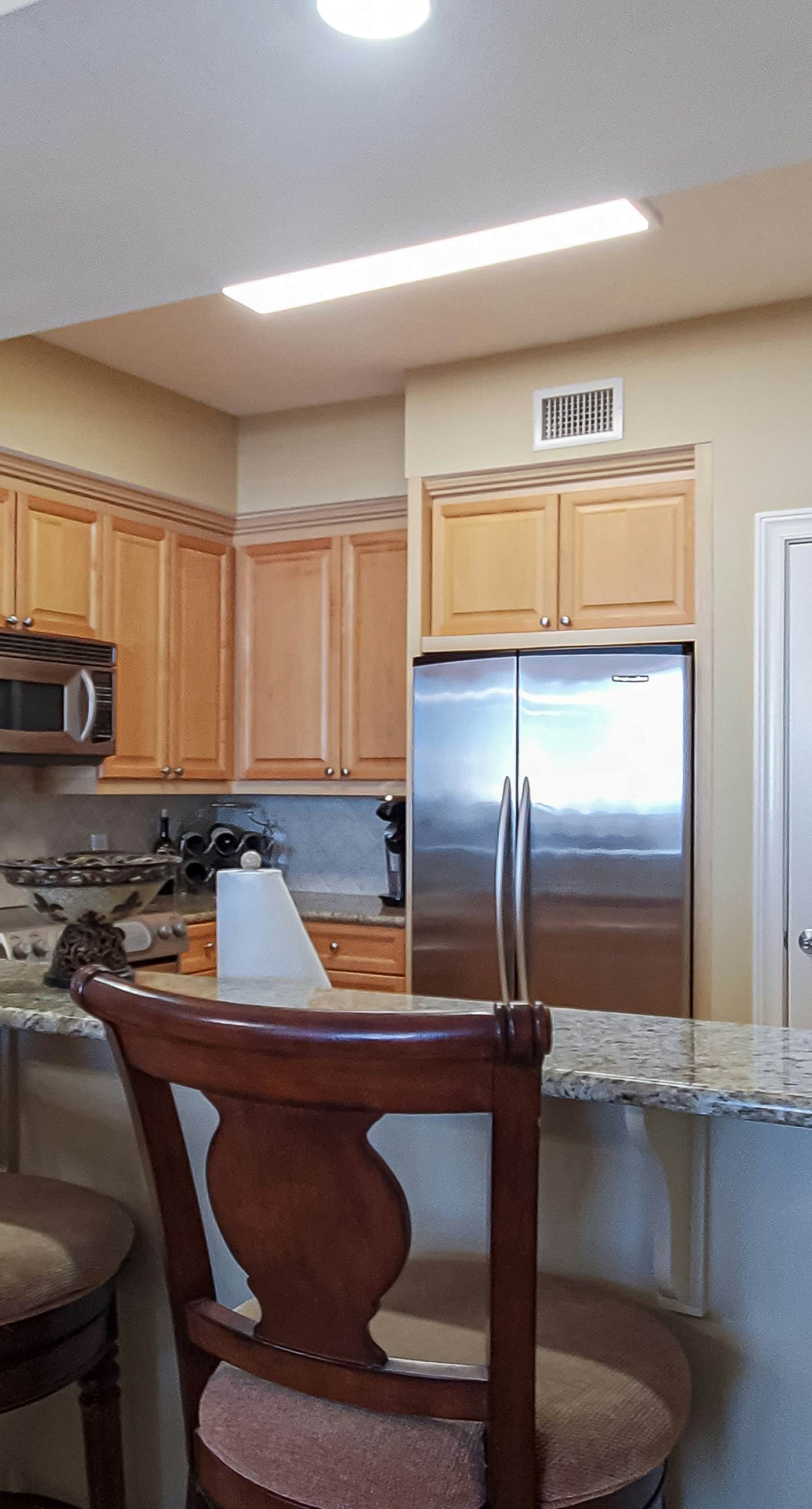 Azure 509. Gorgeous beachfront condo, private balcony, shared pool and beach access