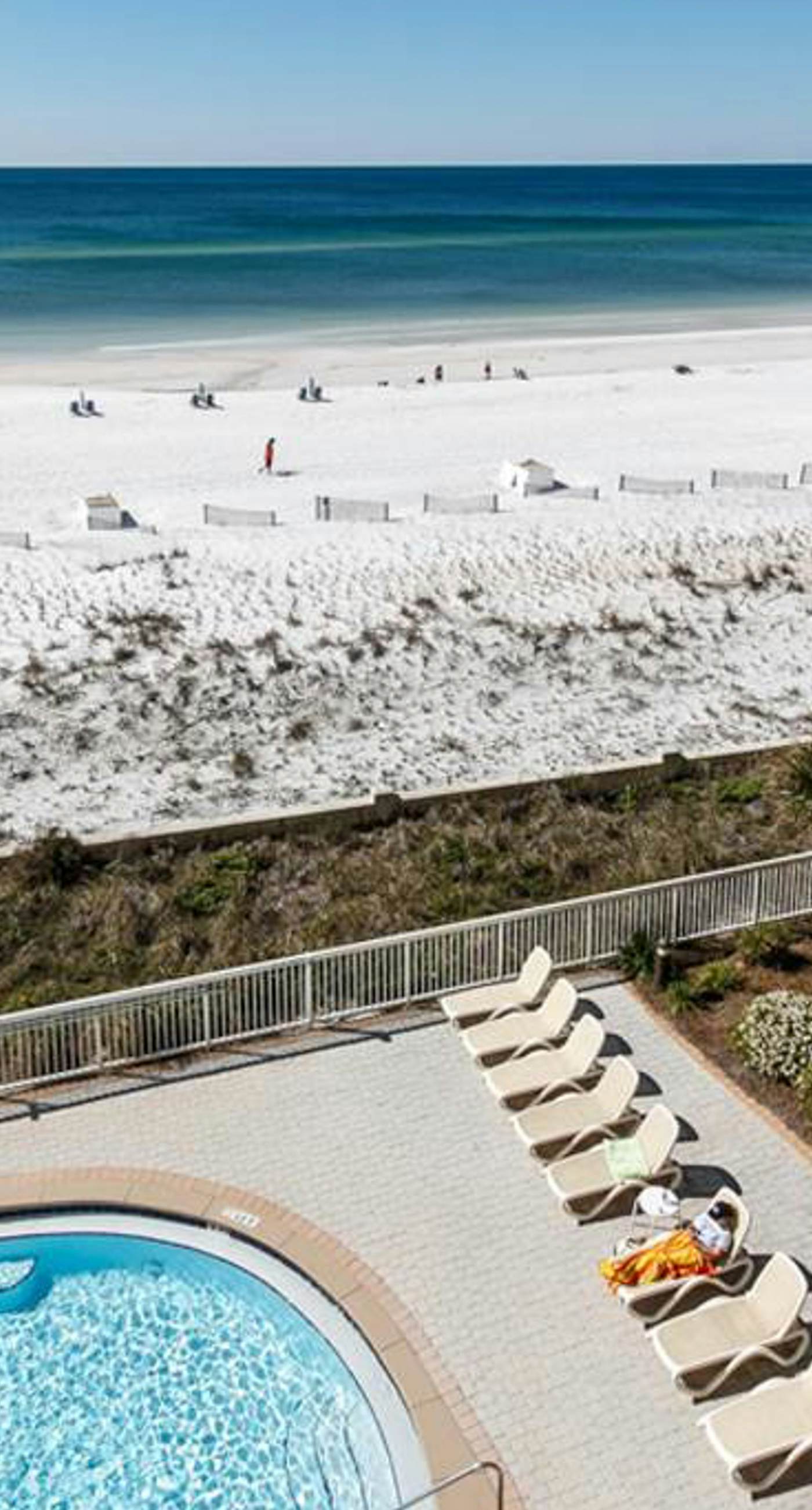 Azure 509. Gorgeous beachfront condo, private balcony, shared pool and beach access