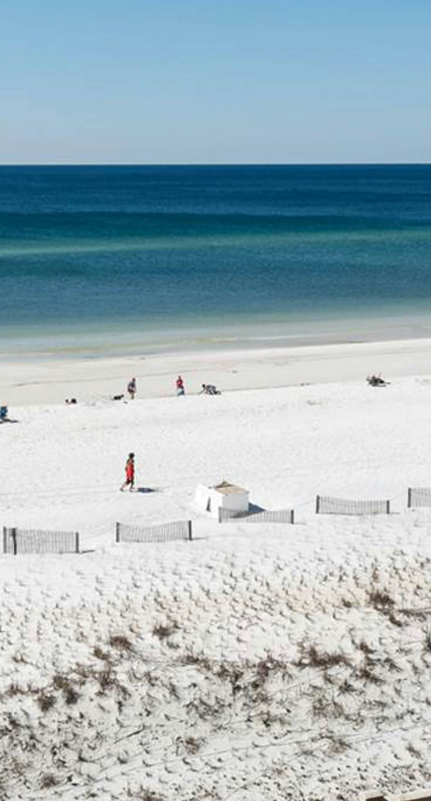 Azure 509. Gorgeous beachfront condo, private balcony, shared pool and beach access