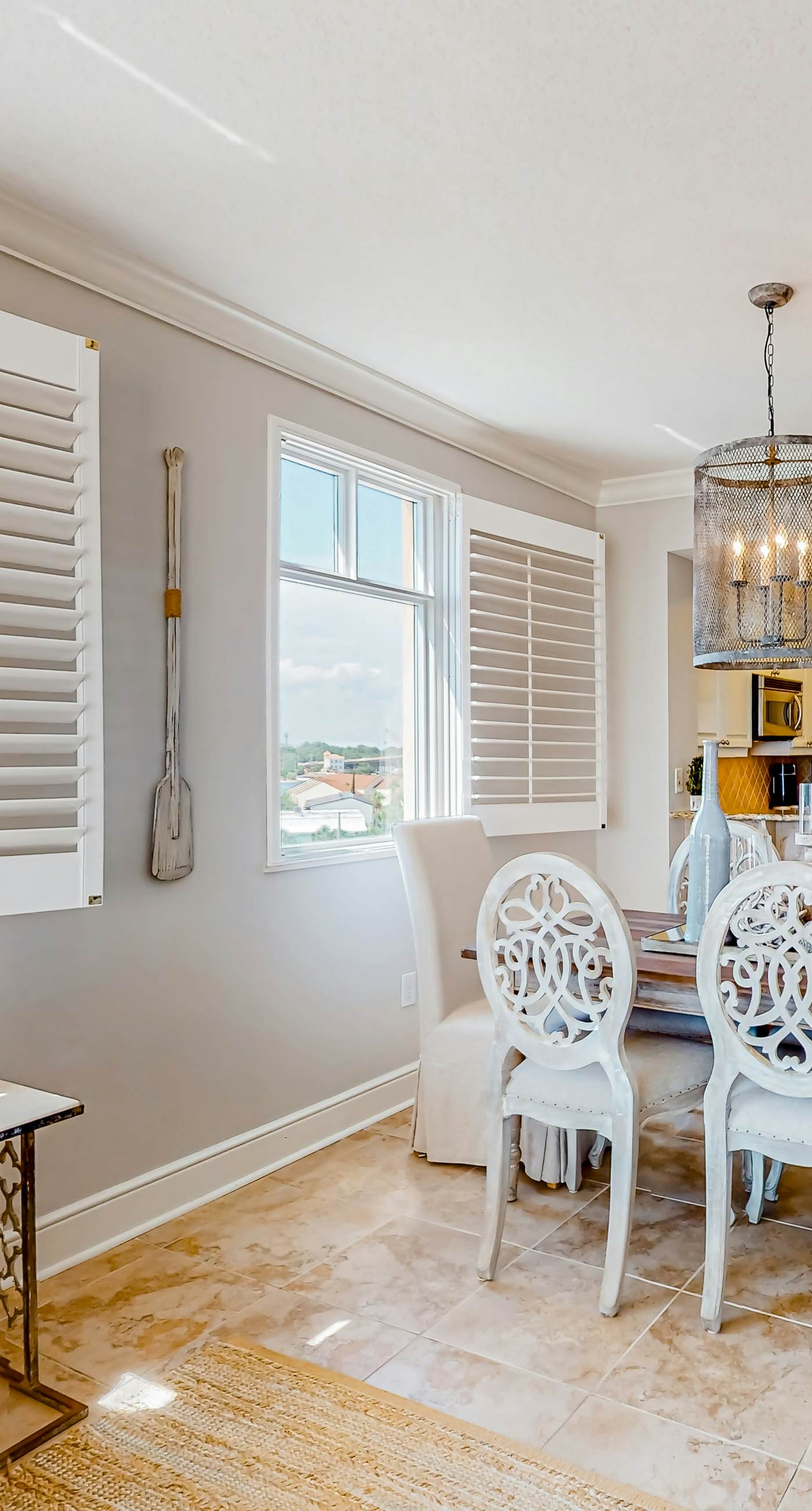 Azure 523-floor condo with hot tub, outdoor pool, gym, partial ocean views, balcony