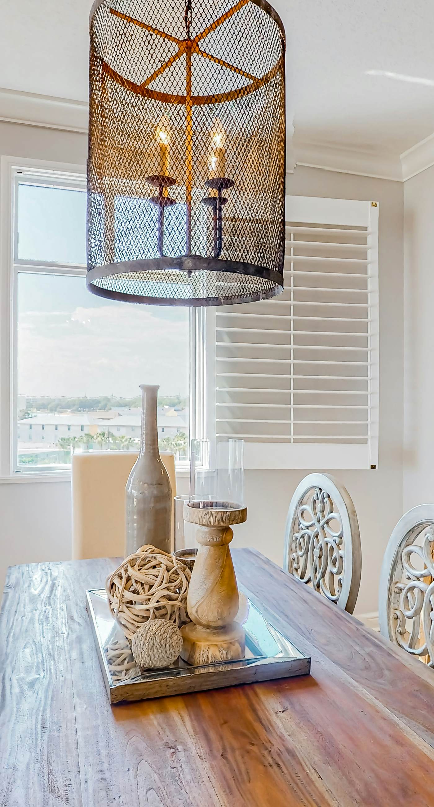 Azure 523-floor condo with hot tub, outdoor pool, gym, partial ocean views, balcony