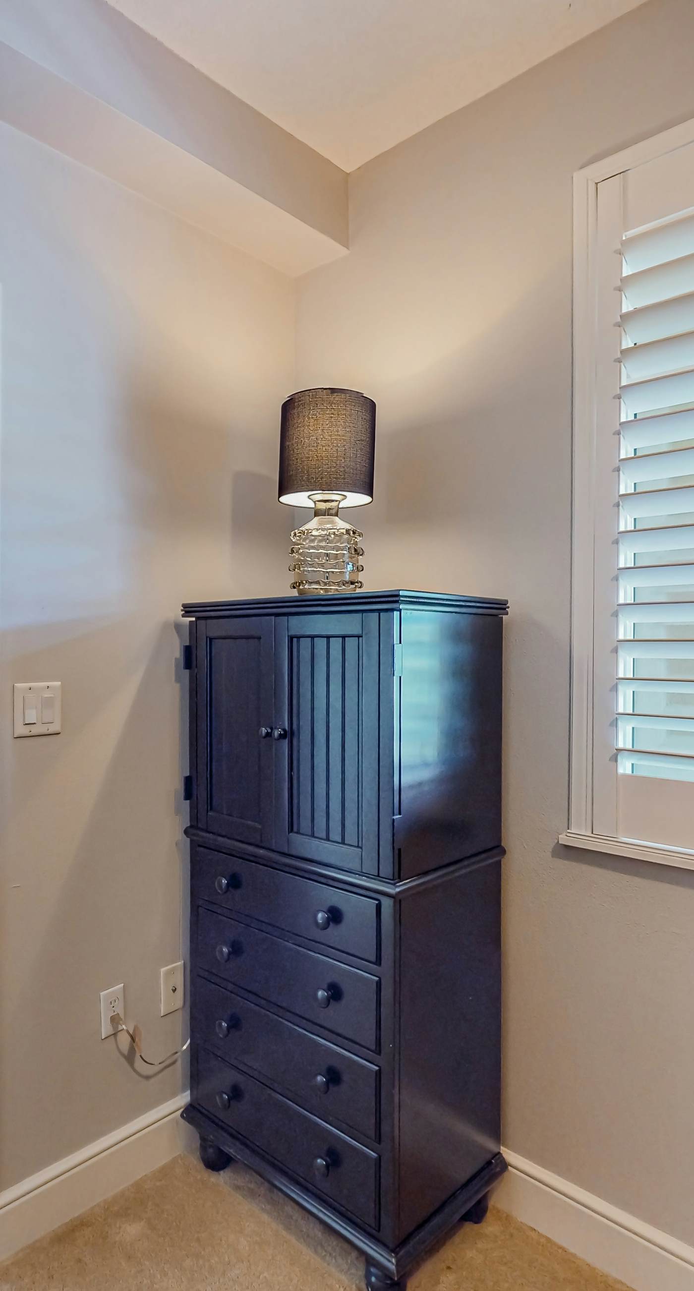 Azure 523-floor condo with hot tub, outdoor pool, gym, partial ocean views, balcony