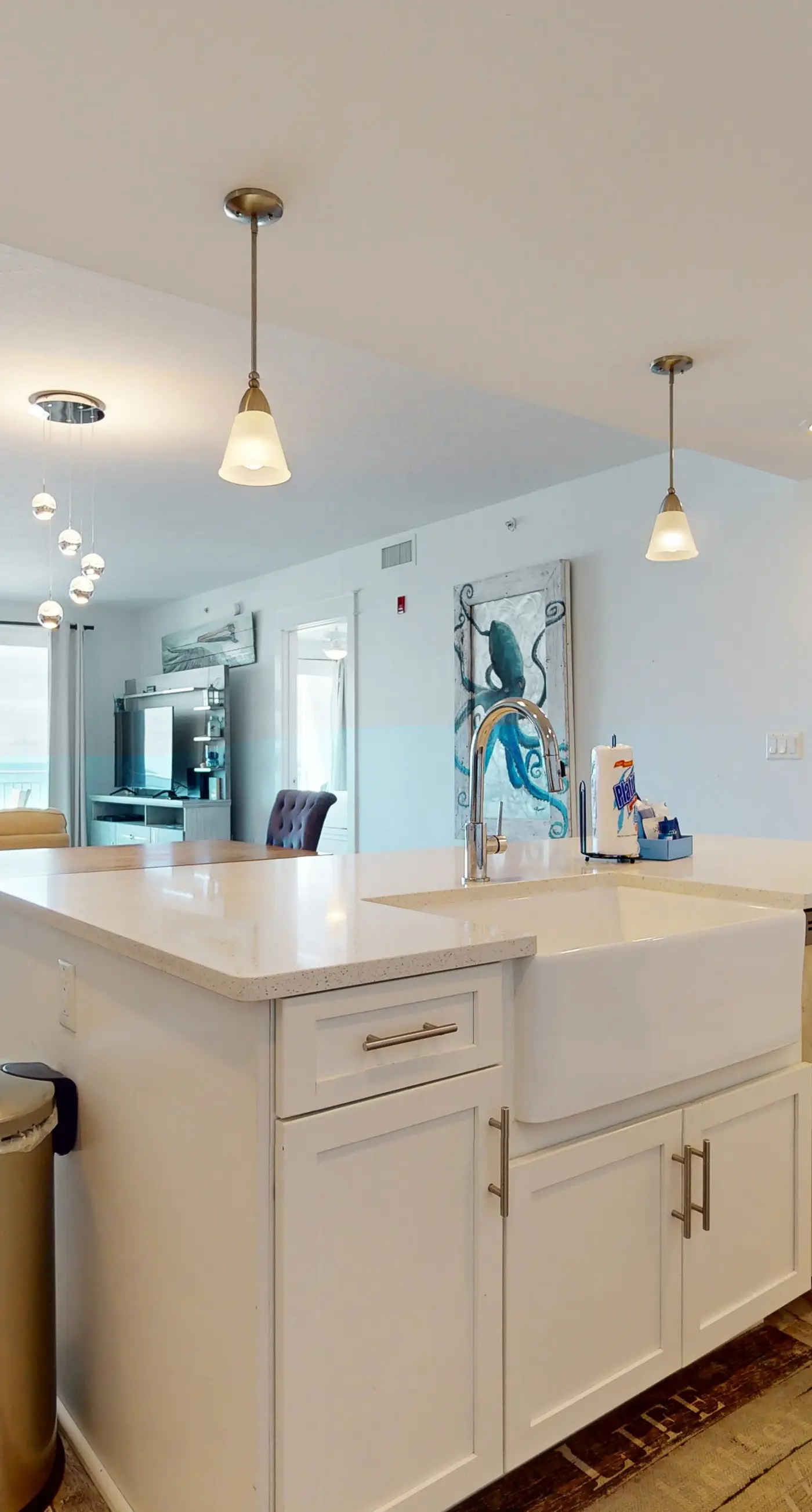 Blu 305 - Gulf-front condo with upgraded features - quick drive to entertainment