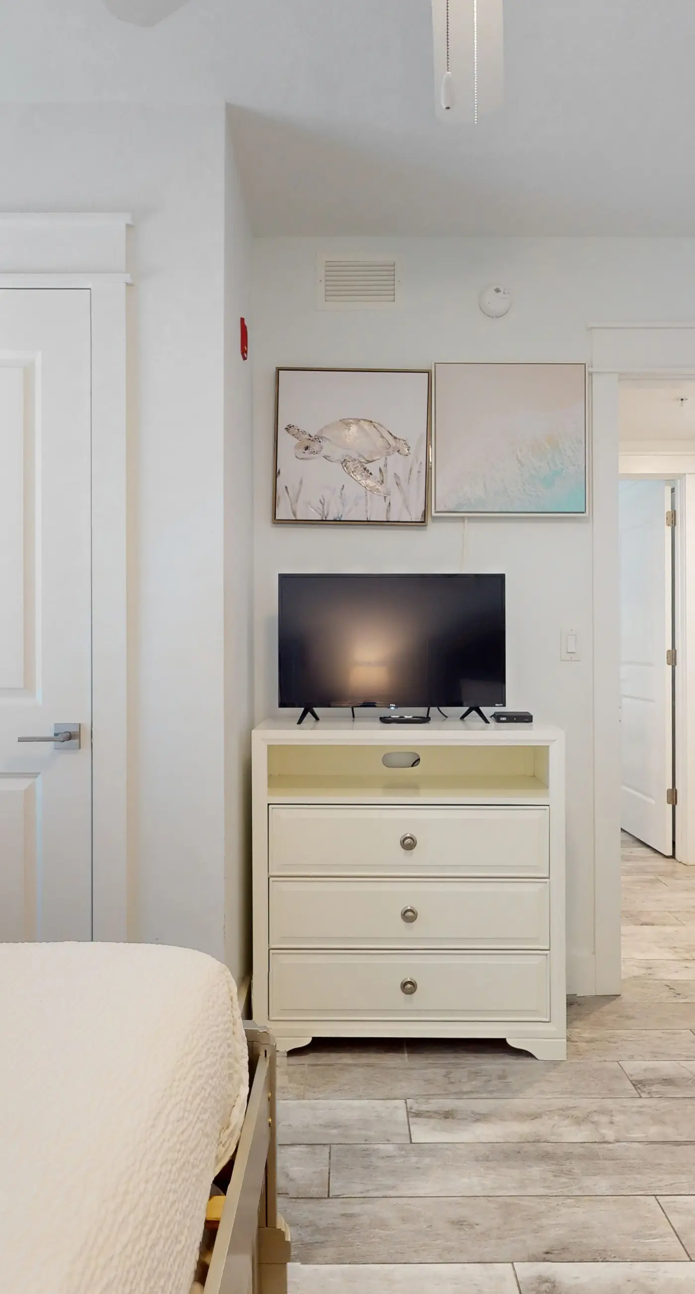 Blu 305 - Gulf-front condo with upgraded features - quick drive to entertainment