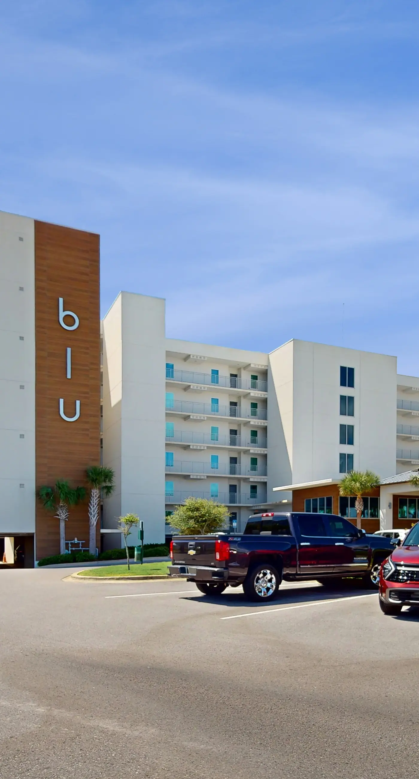 Blu 305 - Gulf-front condo with upgraded features - quick drive to entertainment