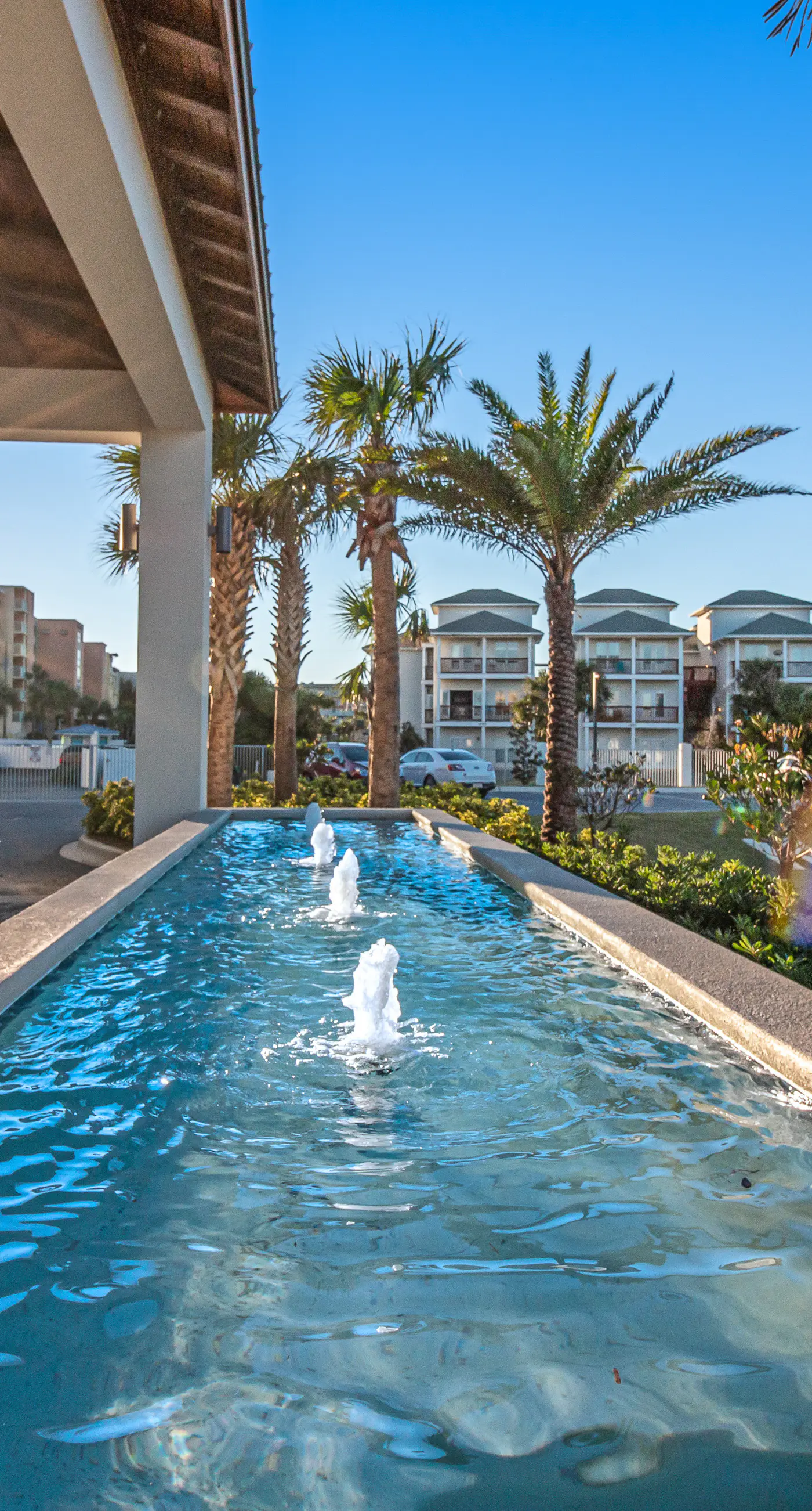 Blu 305 - Gulf-front condo with upgraded features - quick drive to entertainment