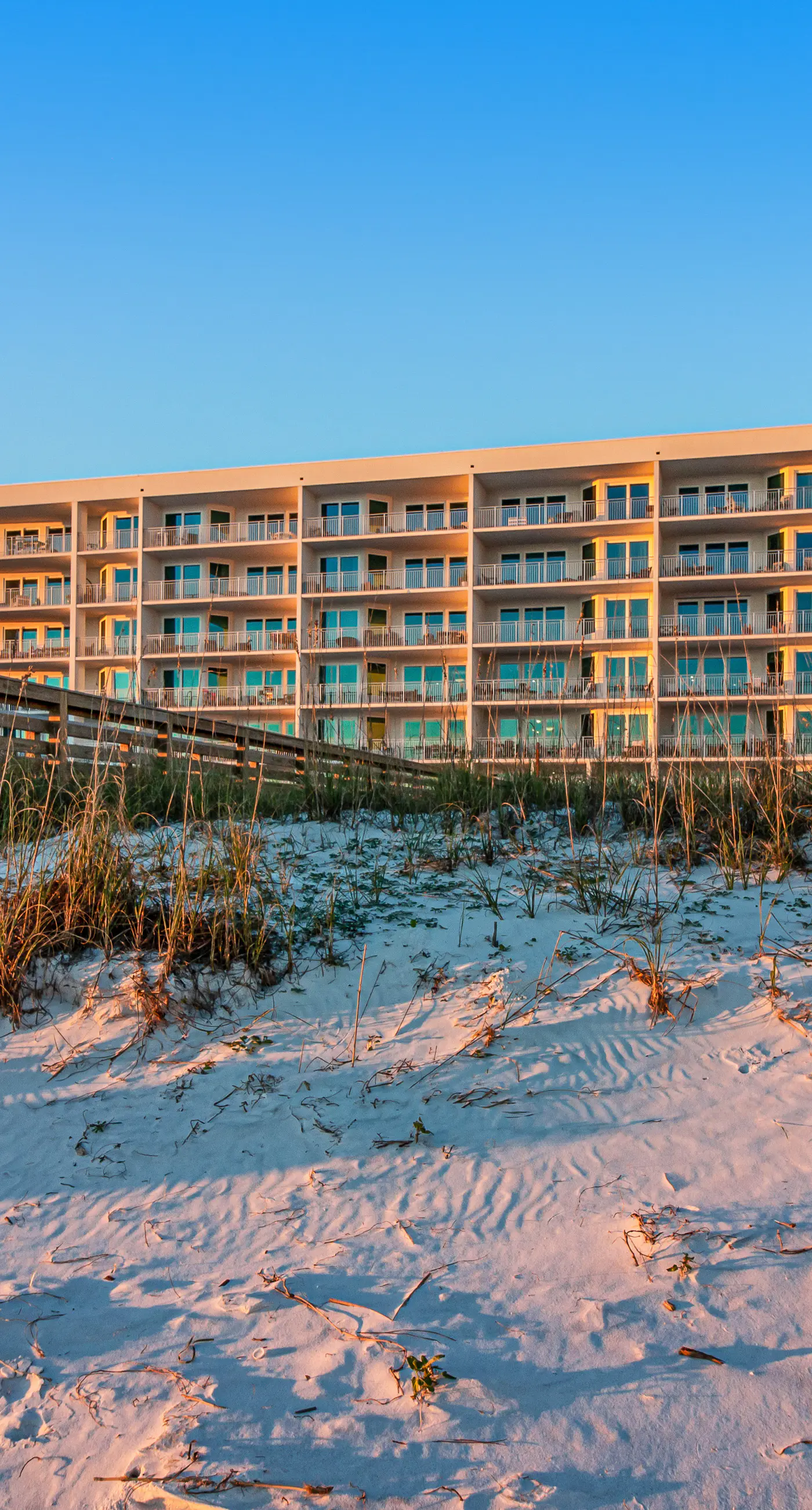 Blu 305 - Gulf-front condo with upgraded features - quick drive to entertainment