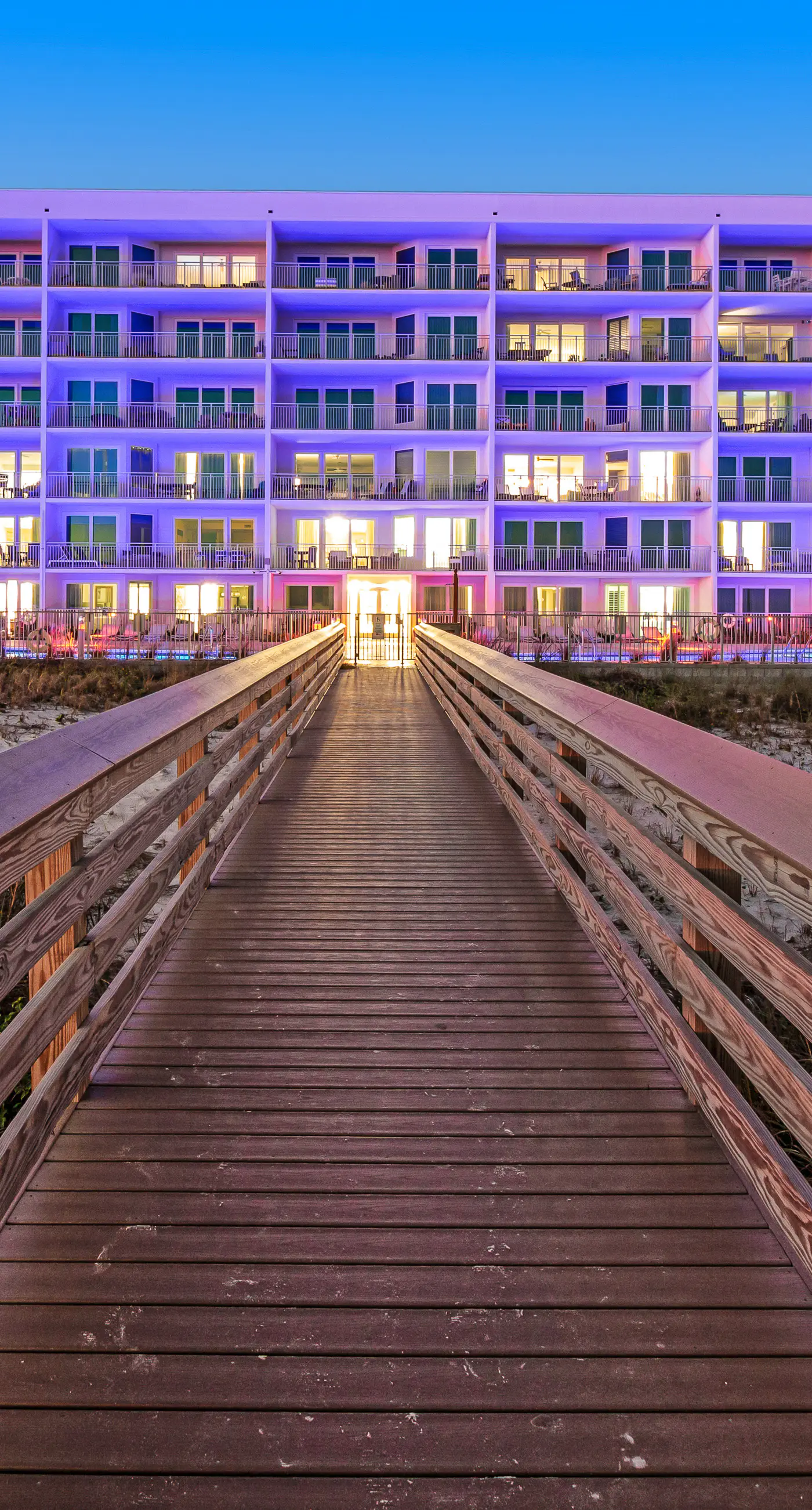 Blu 305 - Gulf-front condo with upgraded features - quick drive to entertainment