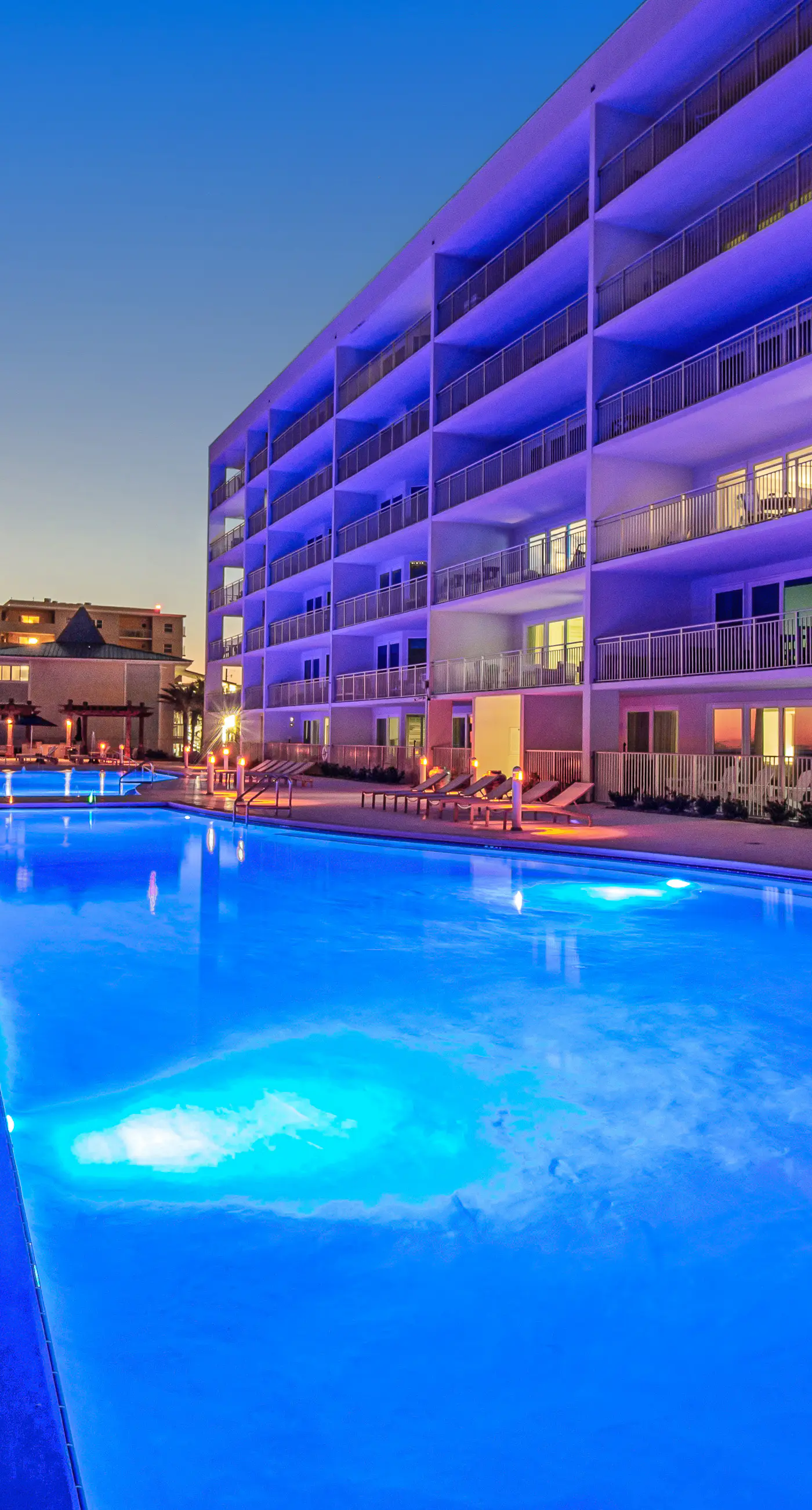 Blu 305 - Gulf-front condo with upgraded features - quick drive to entertainment