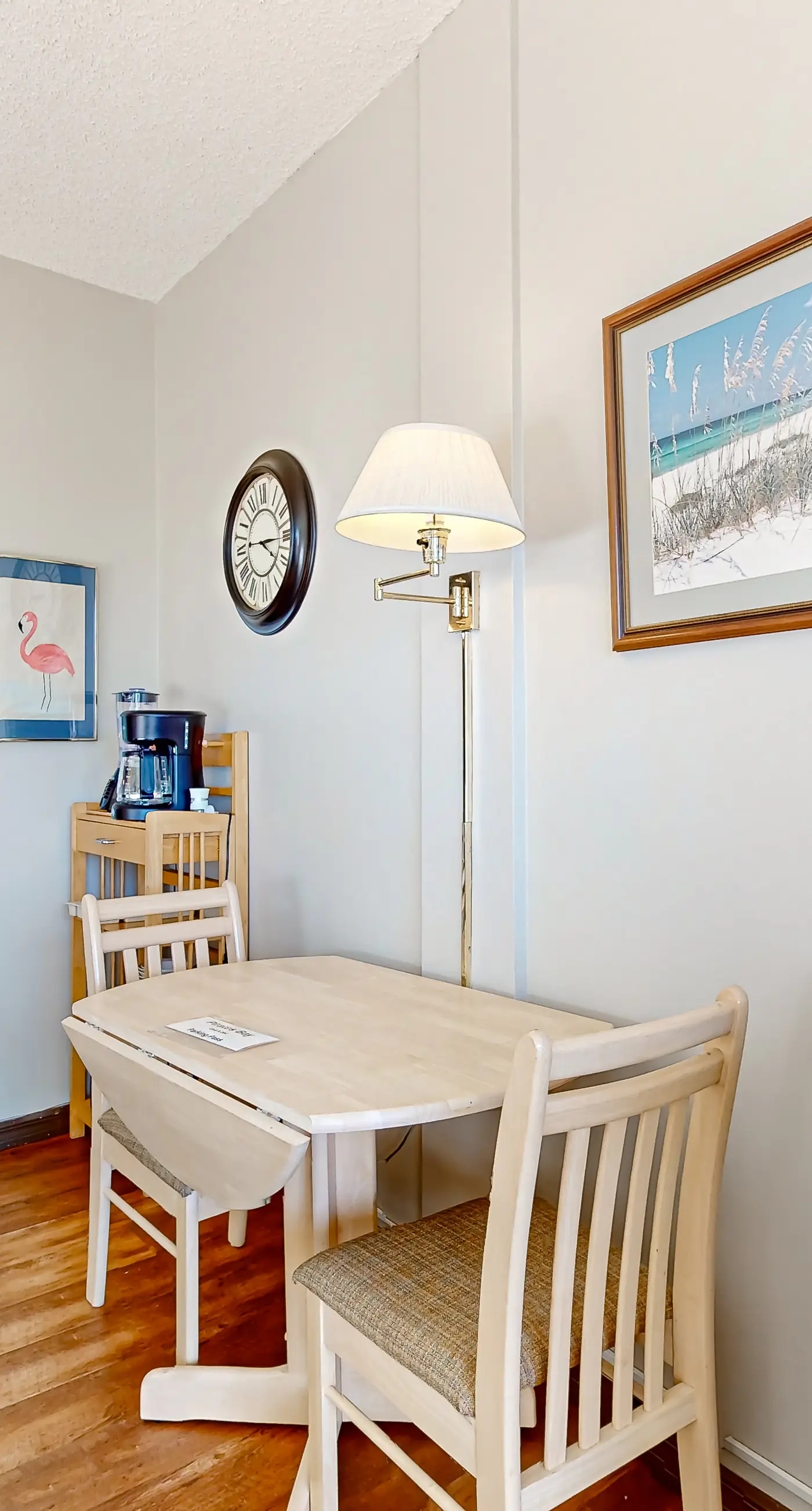 Peaceful corner studio with pool & Santa Rosa Sound views - snowbird-friendly