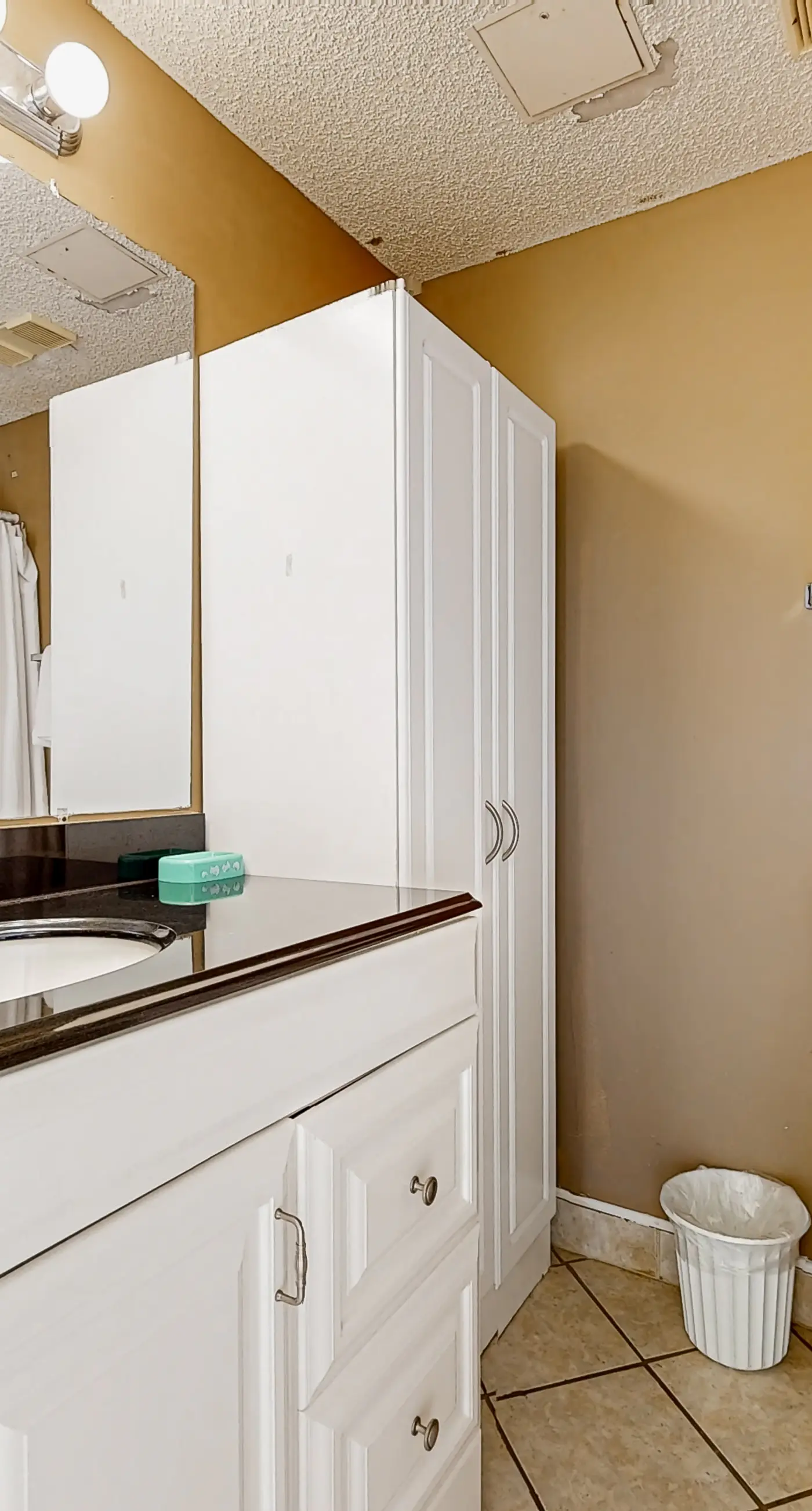 Inviting bayfront suite with water views, picnic area & pool