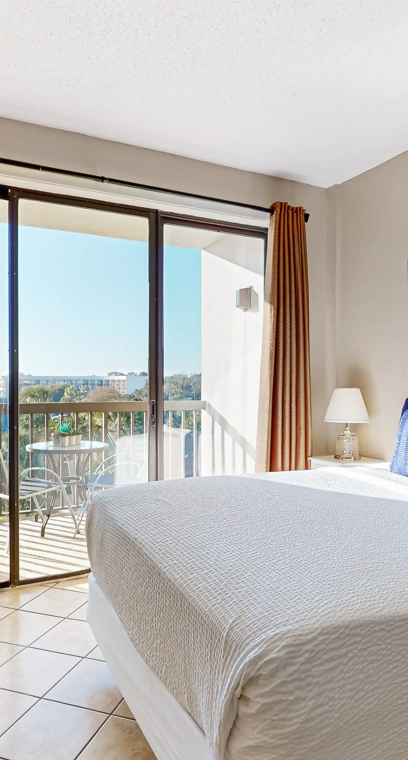 Bayfront delight with pool, bay views & prime location - snowbird-friendly