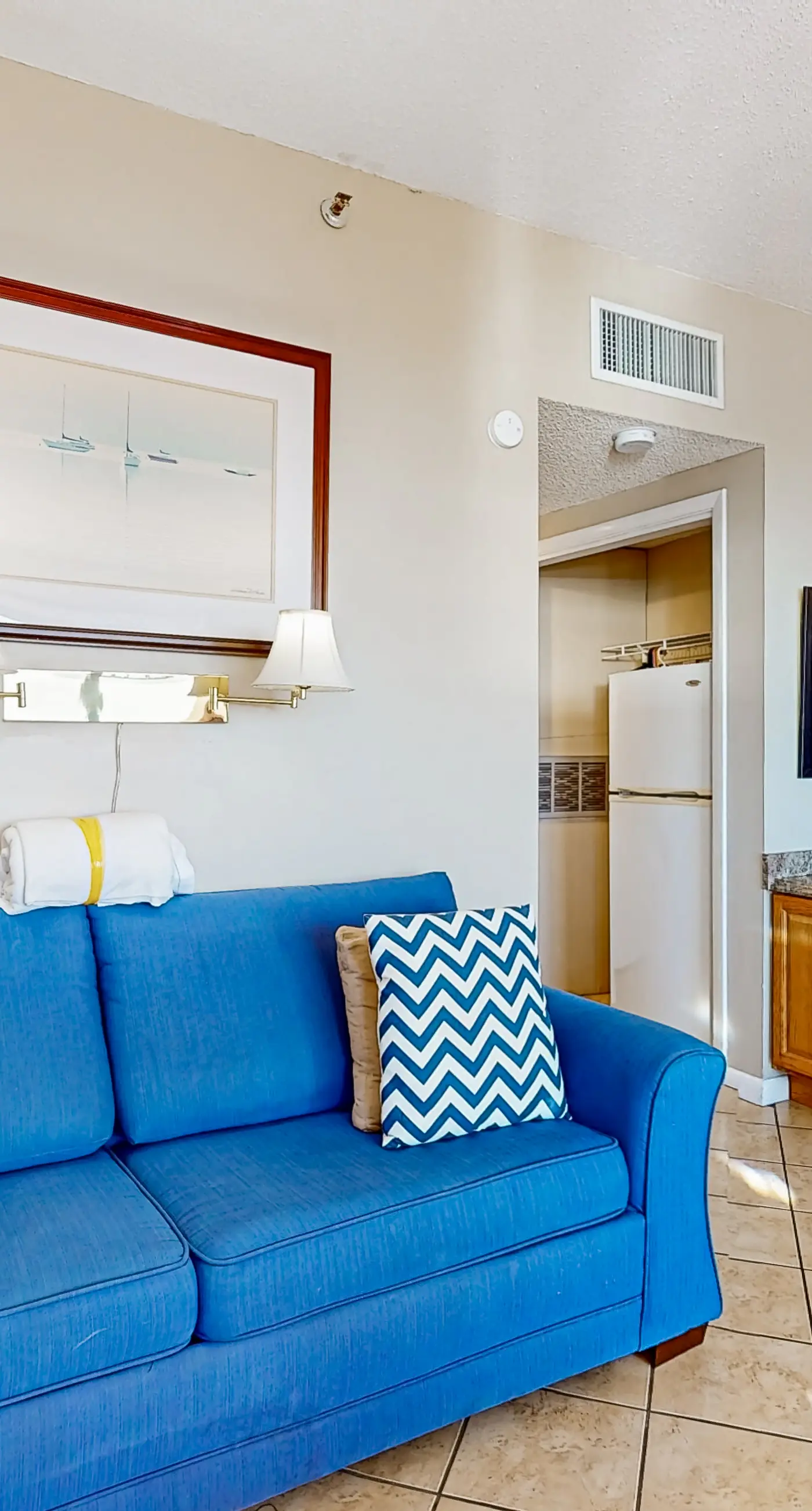 Bayfront delight with pool, bay views & prime location - snowbird-friendly