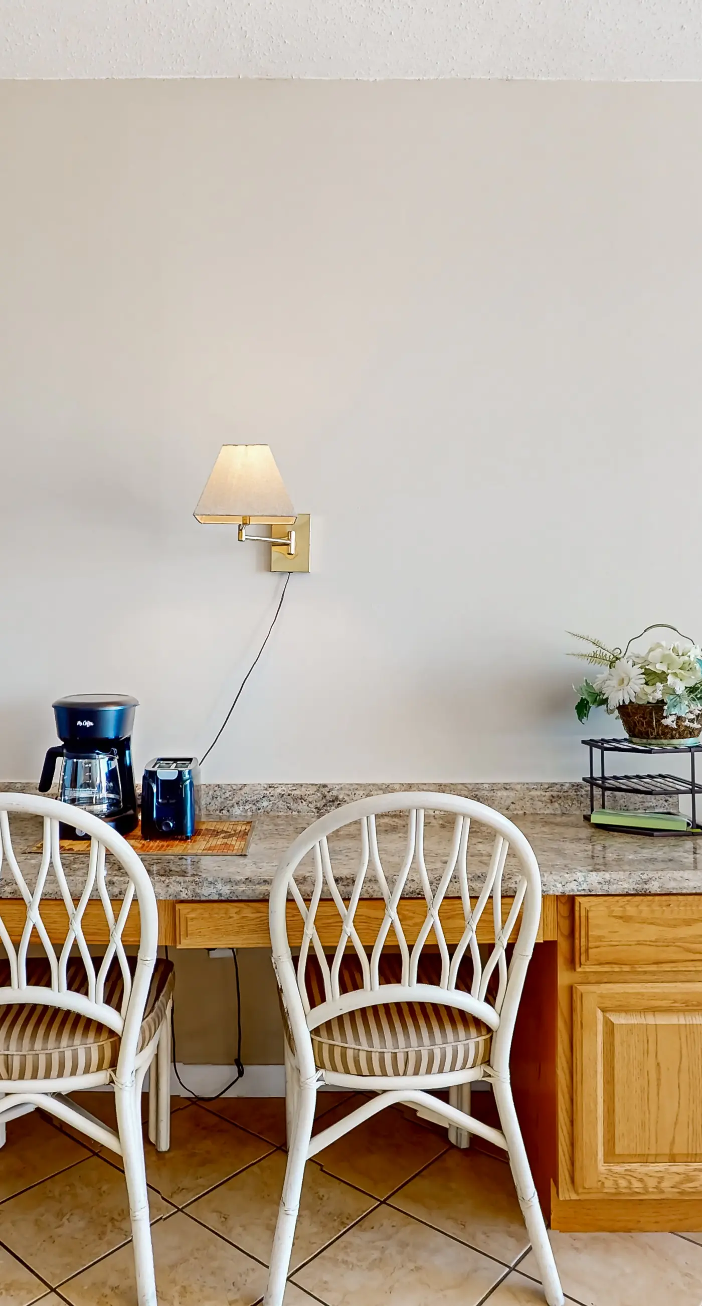 Bayfront delight with pool, bay views & prime location - snowbird-friendly