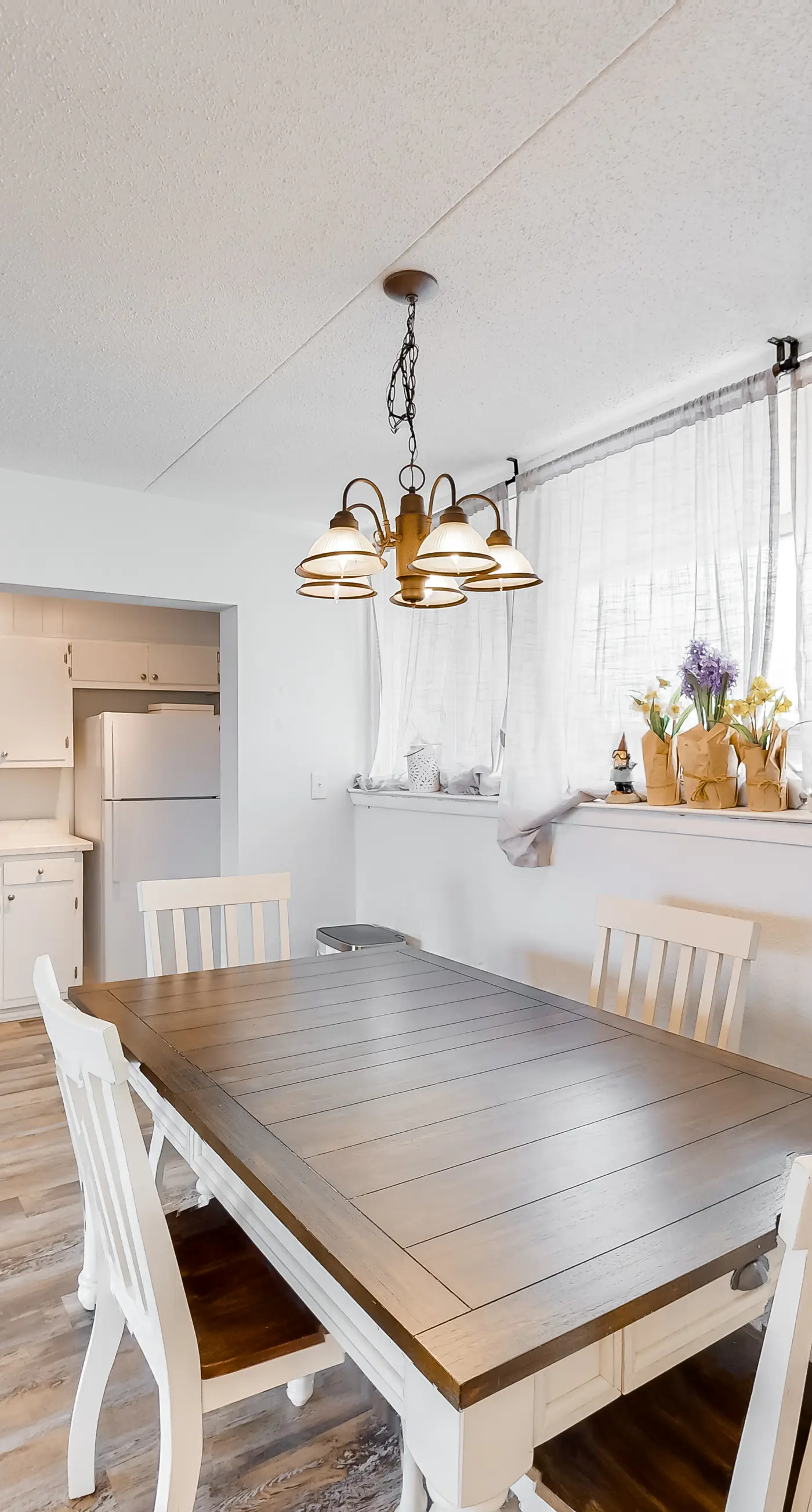 Waterfront condo with pool, central AC, washer/dryer, and WiFi