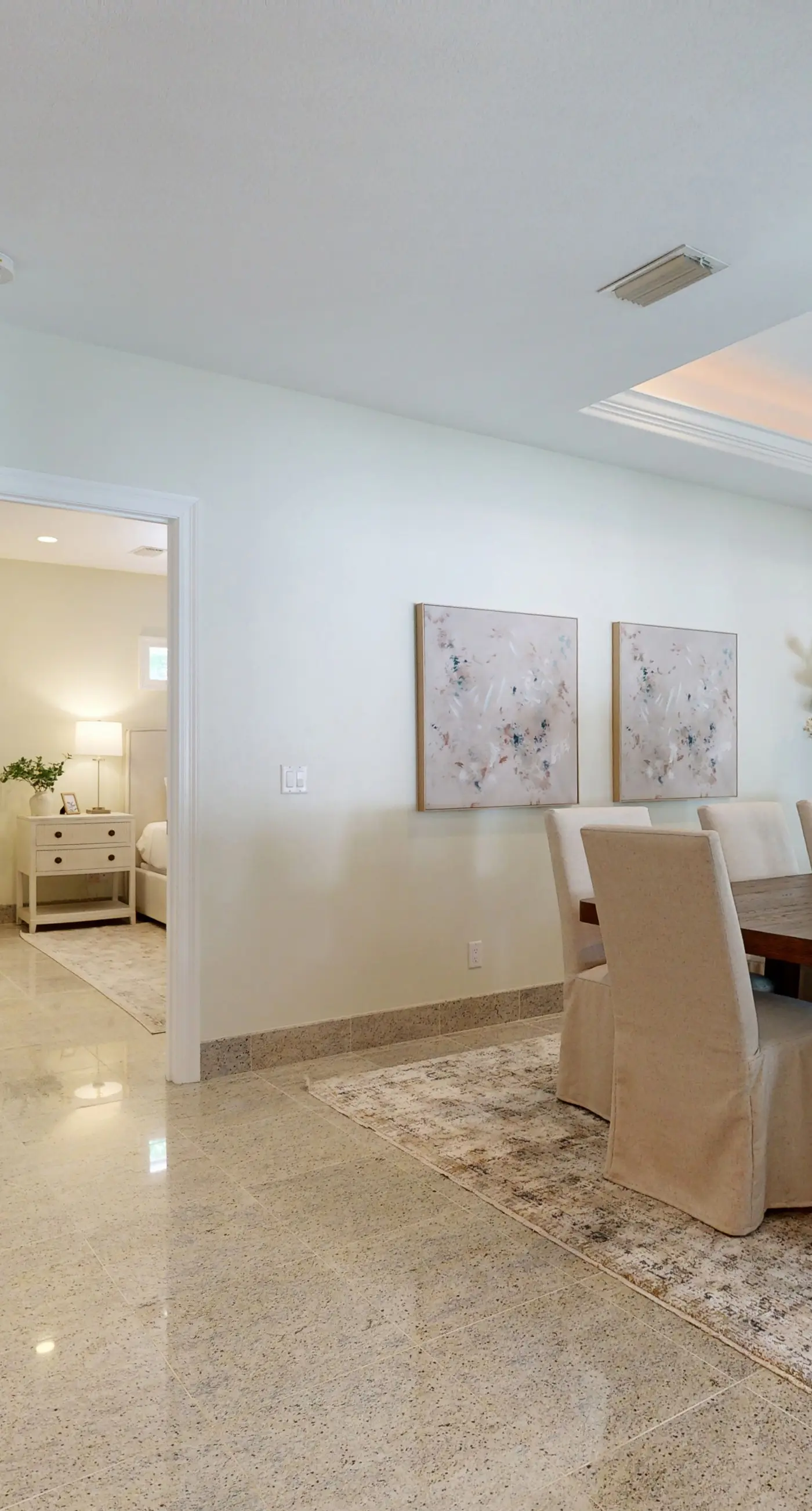 Lovely house with private saltwater pool & screened lanai - snowbird-friendly