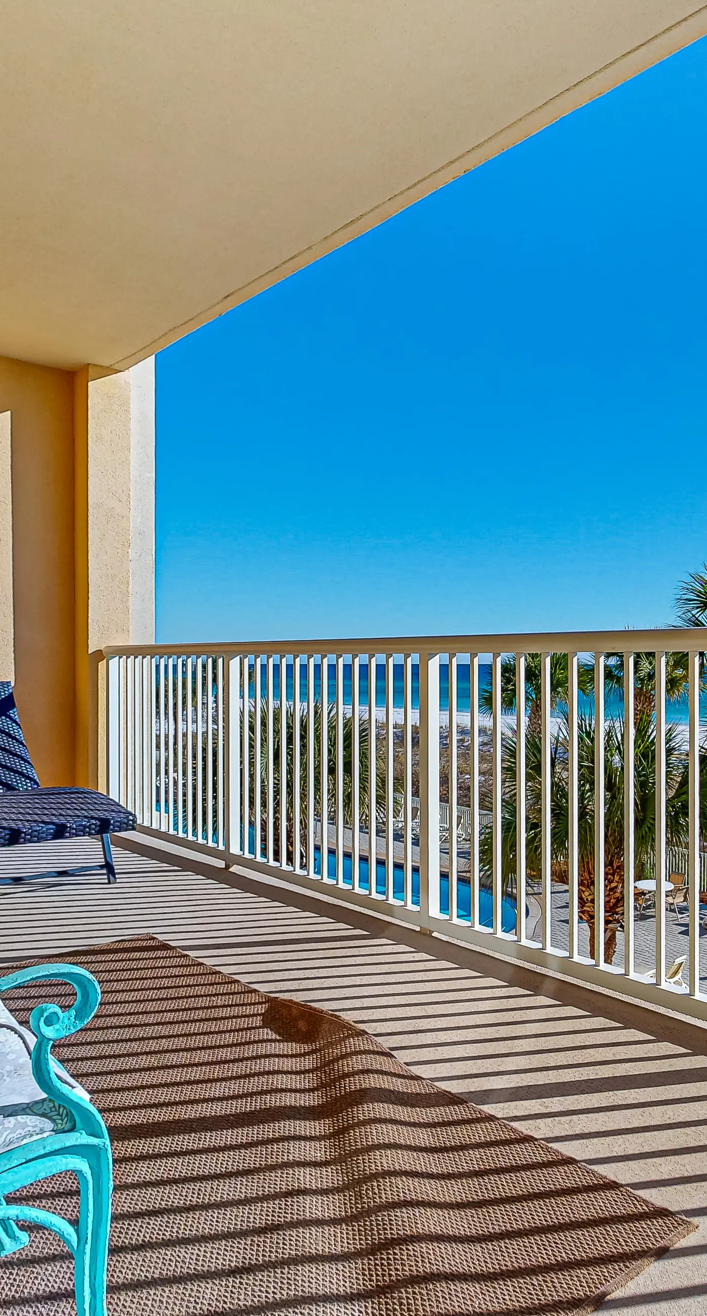 Beautiful coastal retreat with water view, beach access, & shared pool,hot tub