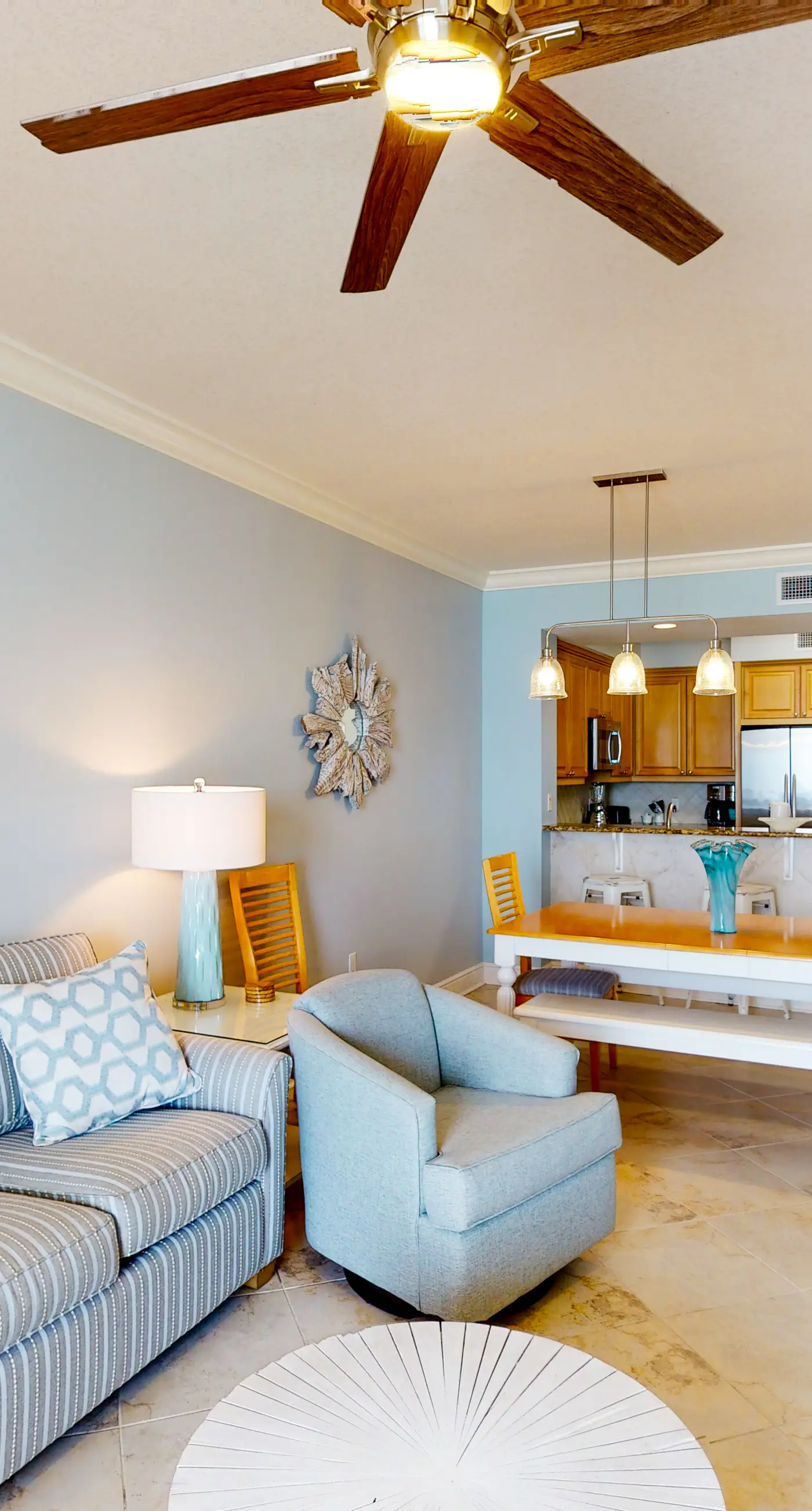 Gulf Front Condo Pools Onsite, Nearby Activities, Shops & Restaurants