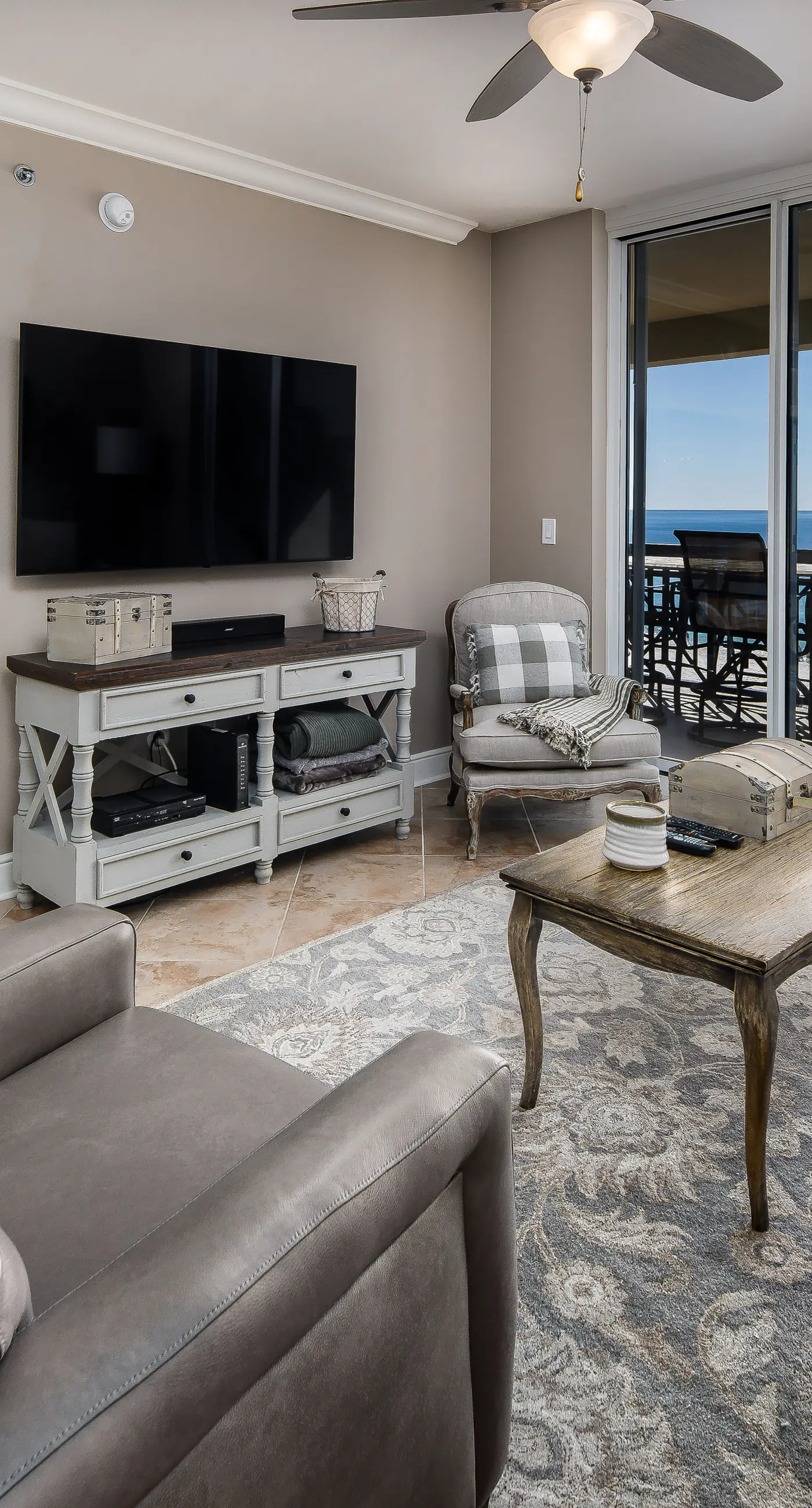 Gulf-view condo with beachfront access, pool, hot tub, gym, AC, & washer&dryer