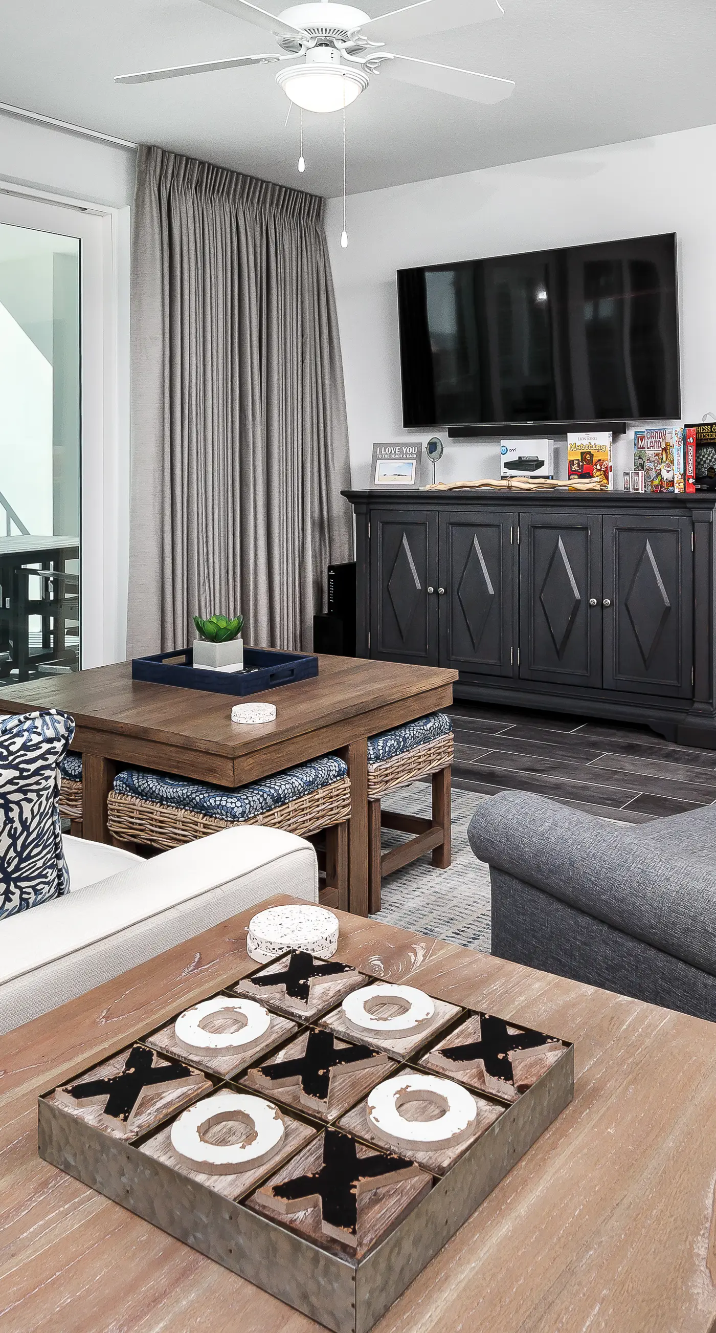 Blu 101 - Luxurious first-floor condo with hot tub, heated outdoor pool - near entertainment