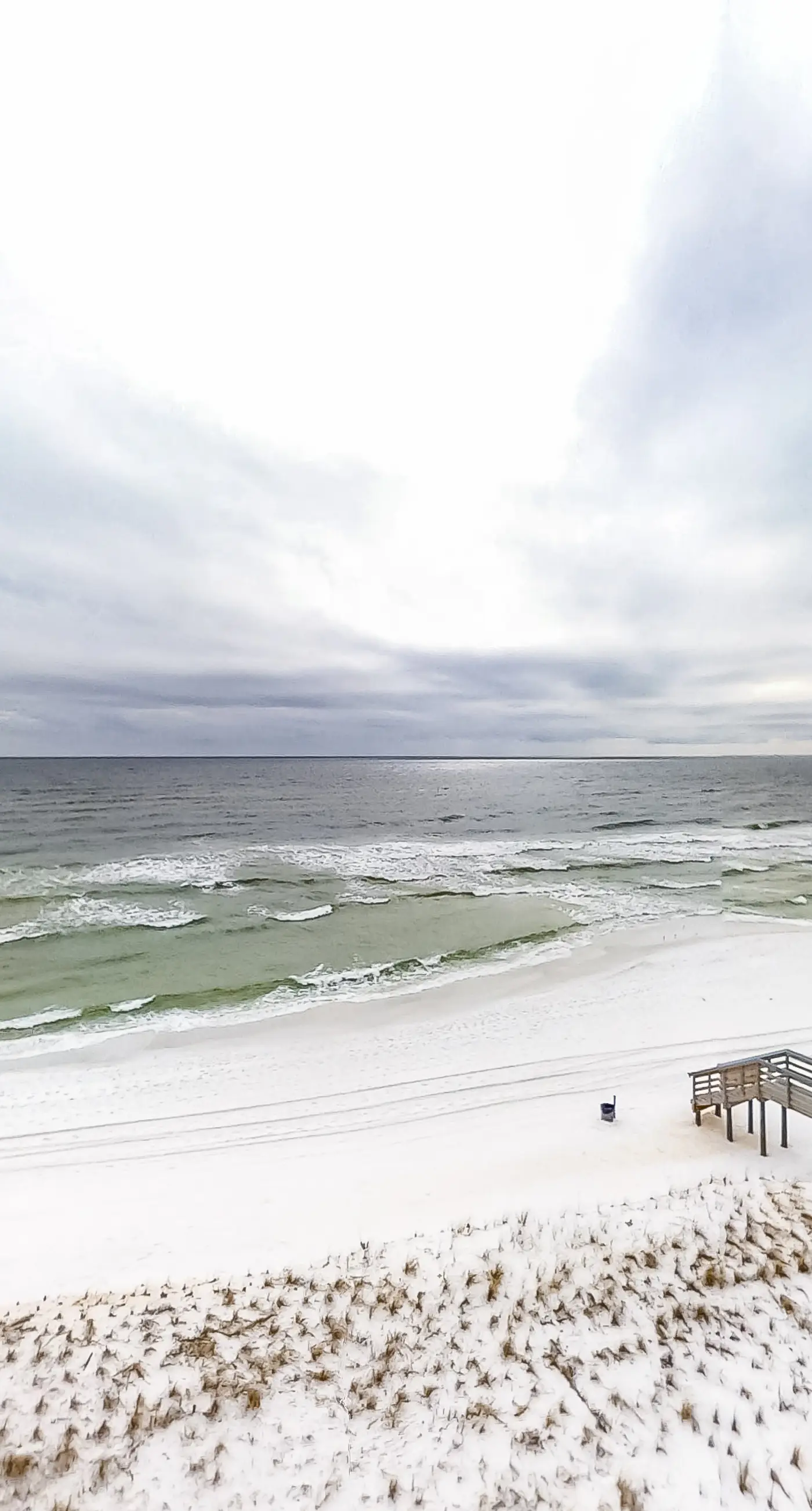 Emerald Towers West 5007 - Wonderful Gulf-front condo with pool, corner balcony, central AC & beach access