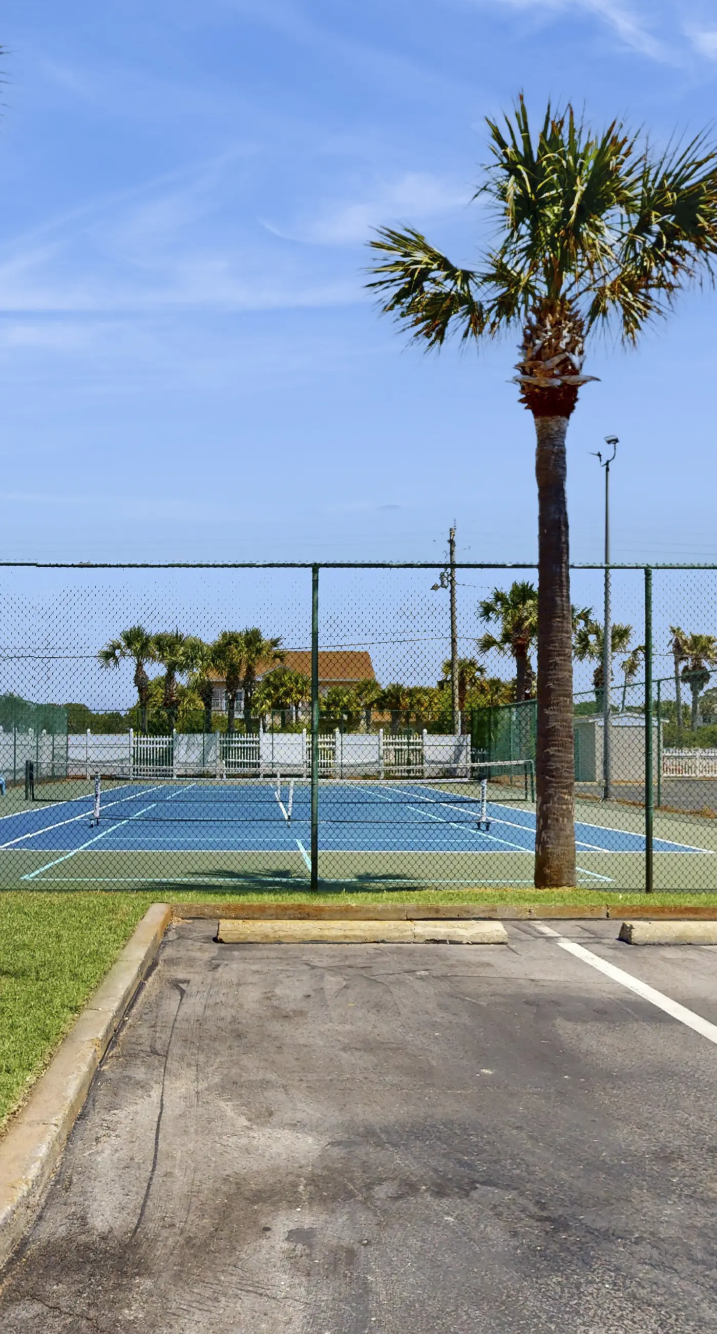 Island Echos 3H  Beachfront Condo with stunning views, shared pool and beach access