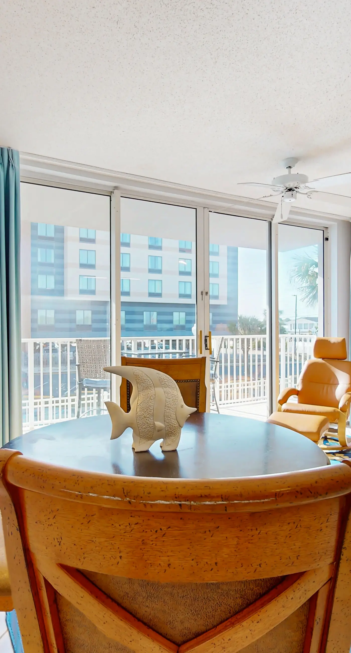 Island Princess 219- Second-floor, airy condo with great views - close to dining & shopping