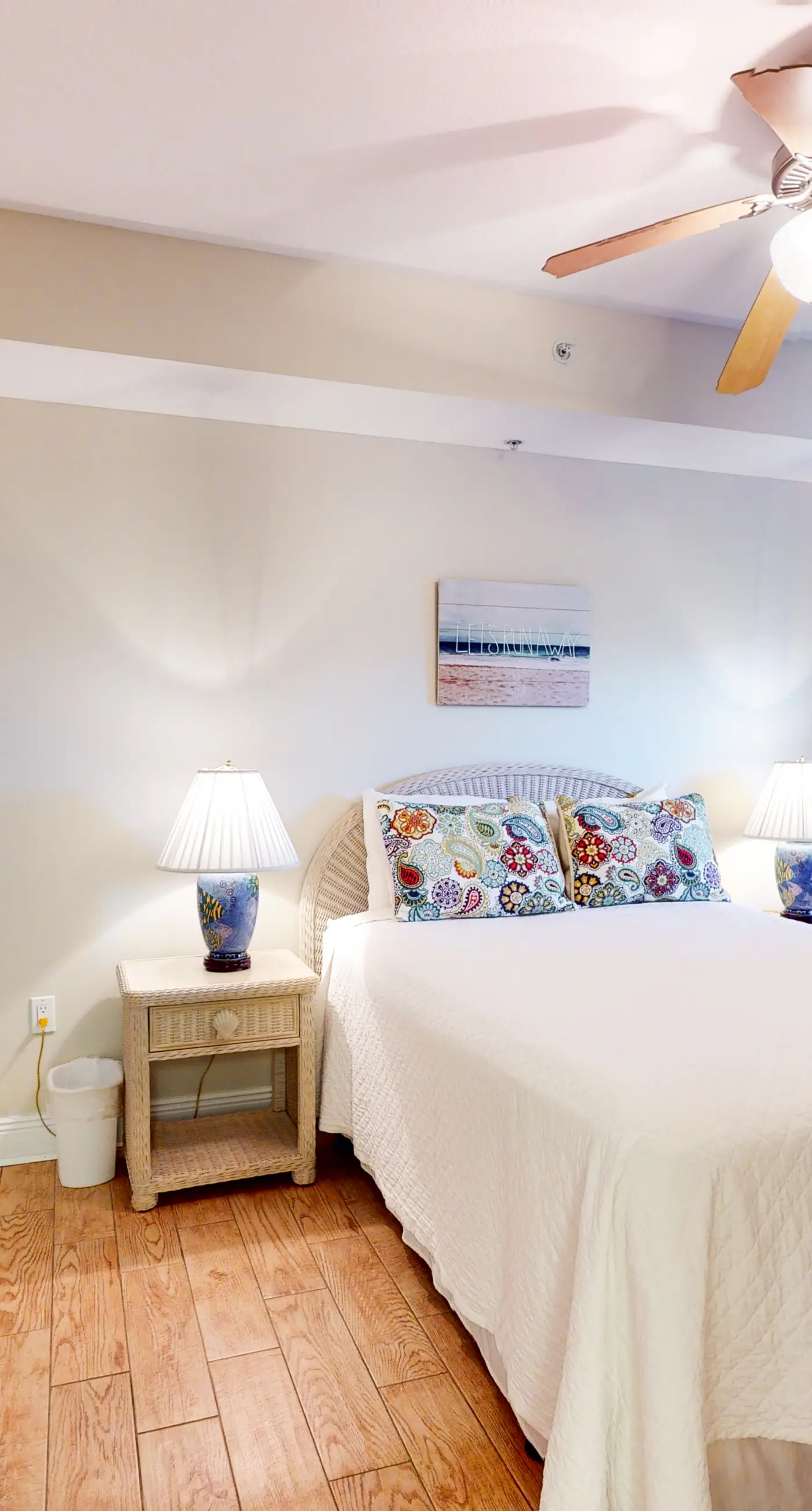 3rd Floor Amazing Condo w/ Gulf-Front Balcony, On-Site Pool, On The Beach