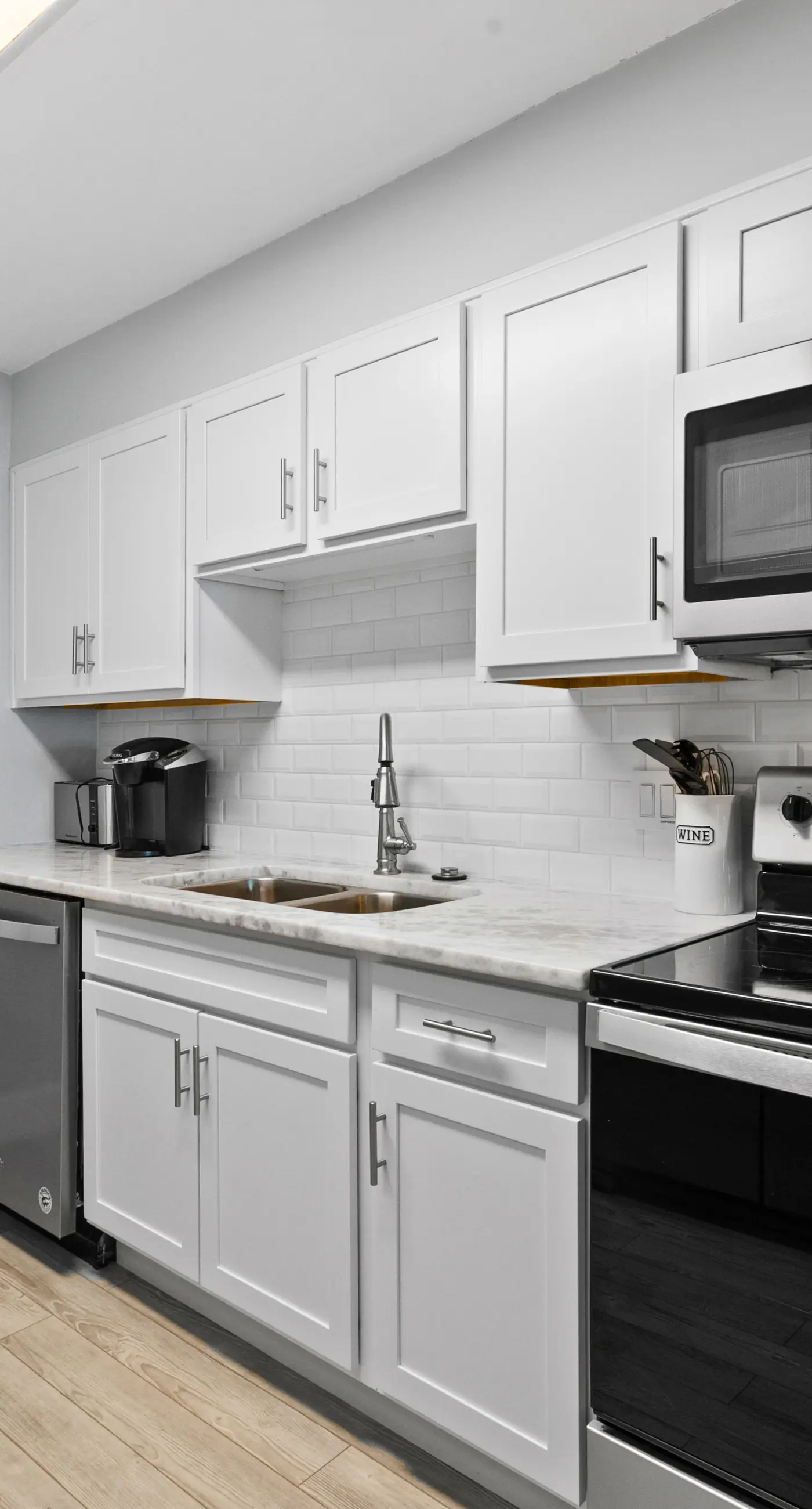 Sea Oats 202 - Sunny, beachfront condo with shared pool, free WiFi, & Gulf views