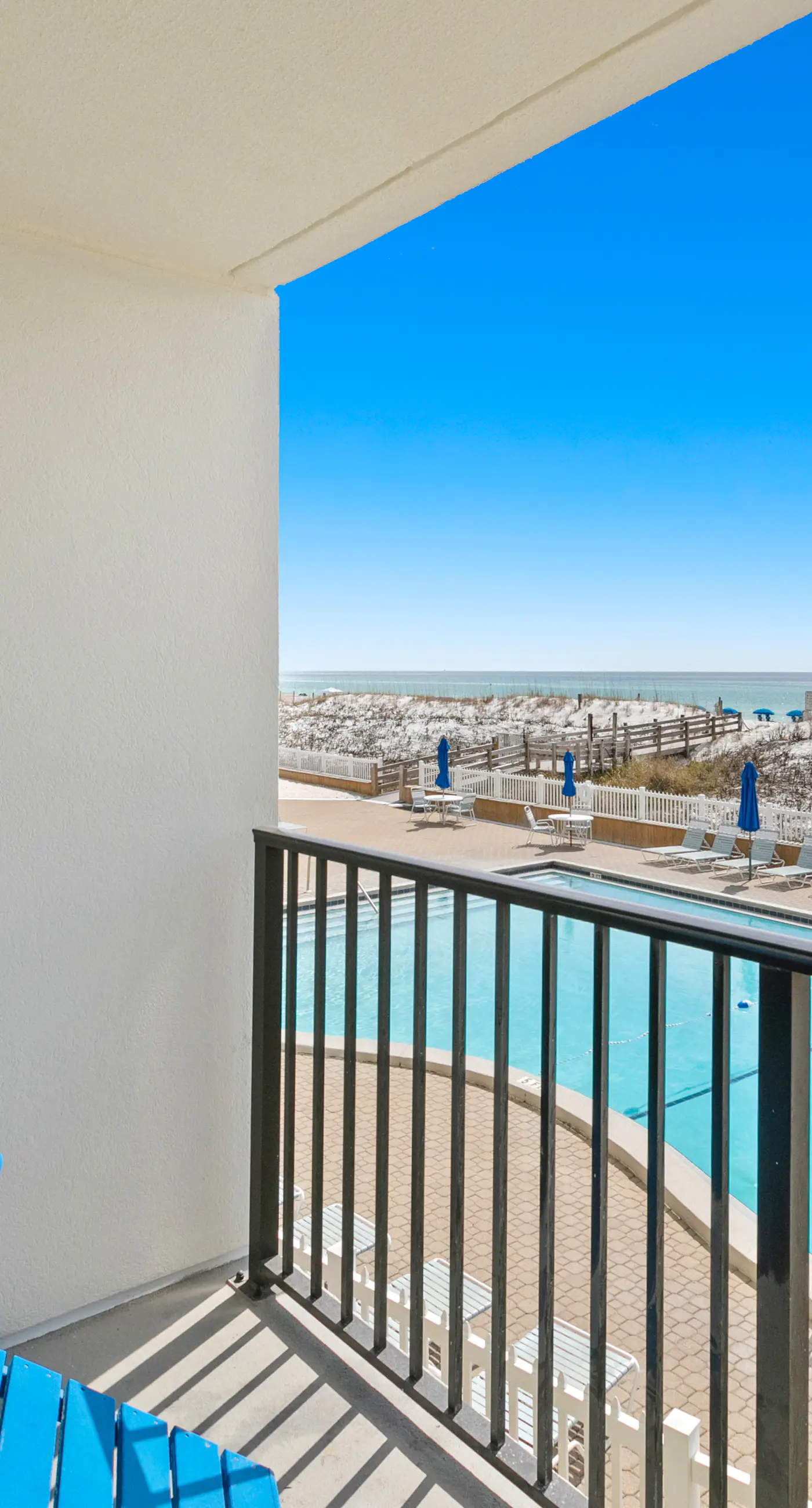 Sea Oats 202 - Sunny, beachfront condo with shared pool, free WiFi, & Gulf views