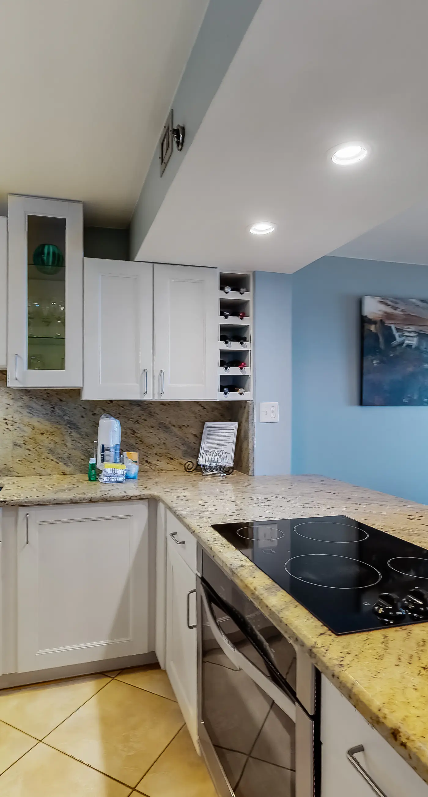 Sea Oats 302 - Beachfront, 3rd-floor condo with pool, hot tub, ocean view & fast WiFi