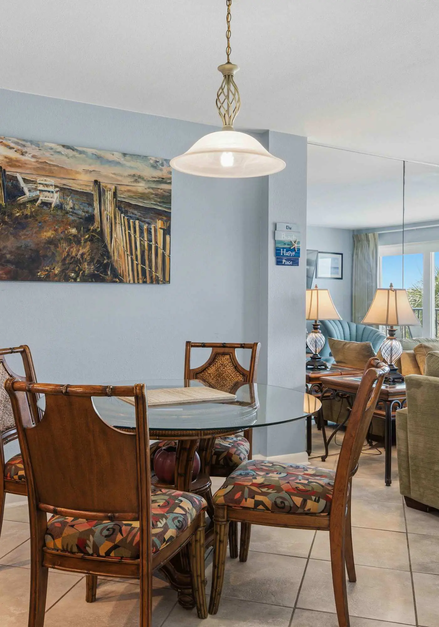 Beachfront, 3rd-floor condo with pool, hot tub, ocean view & fast WiFi