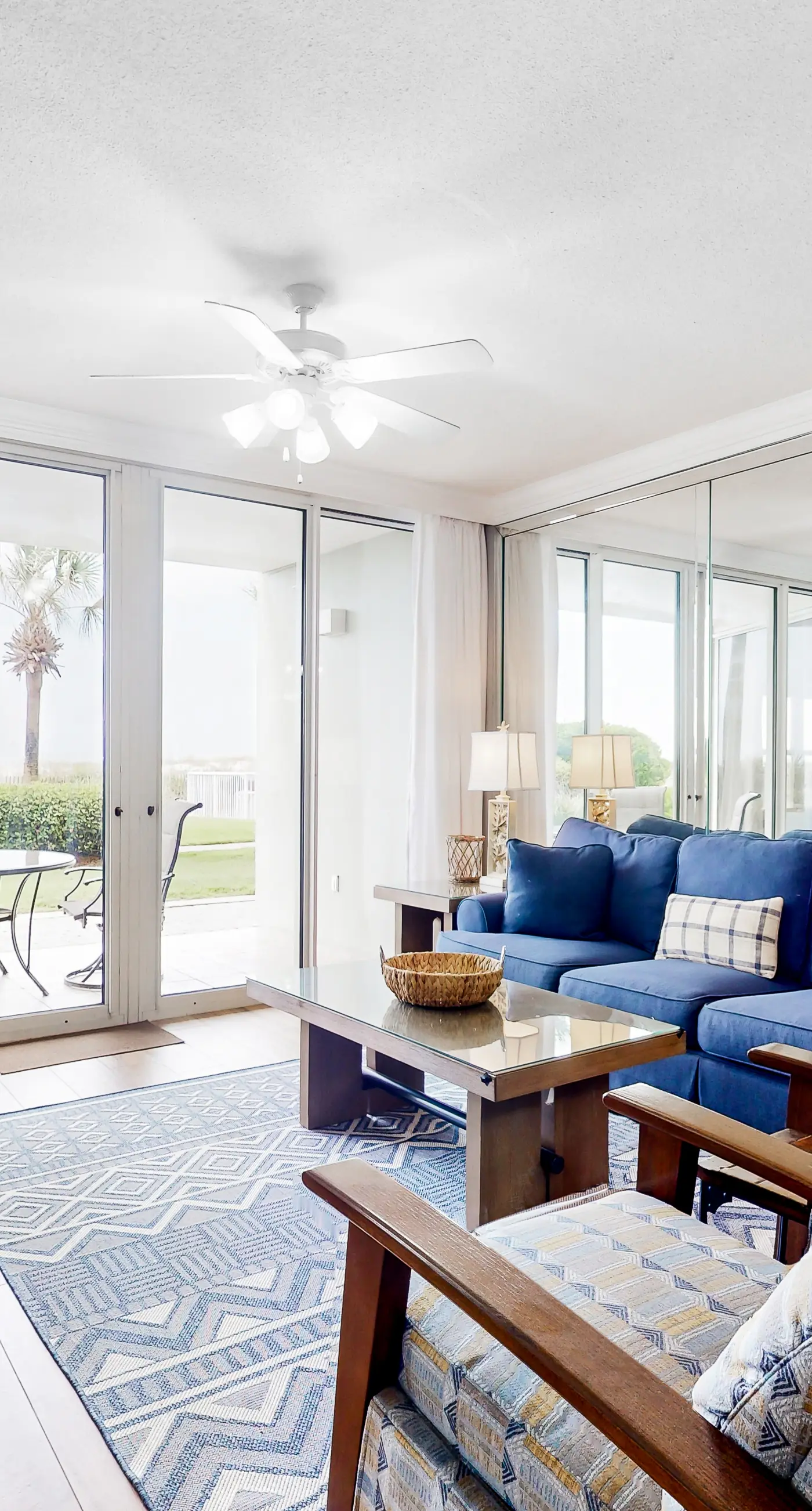 Ocean view condo with beach access, hot tub, outdoor pool, gym, BBQ, patio