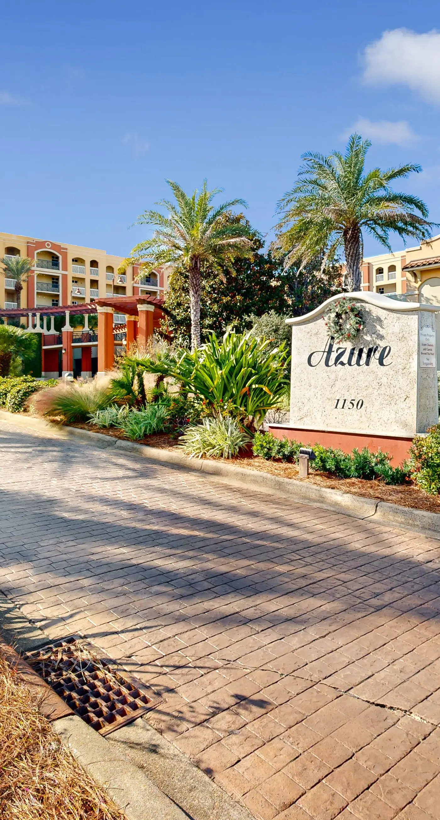 Gorgeous Gulf Front Condo Pools Onsite, Nearby Activities, Shops, Restaurants