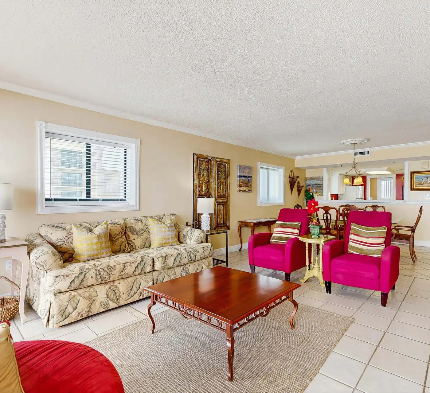 Surf Dweller 512- Spacious 5th floor condo with sweeping views of the Gulf, steps to beach