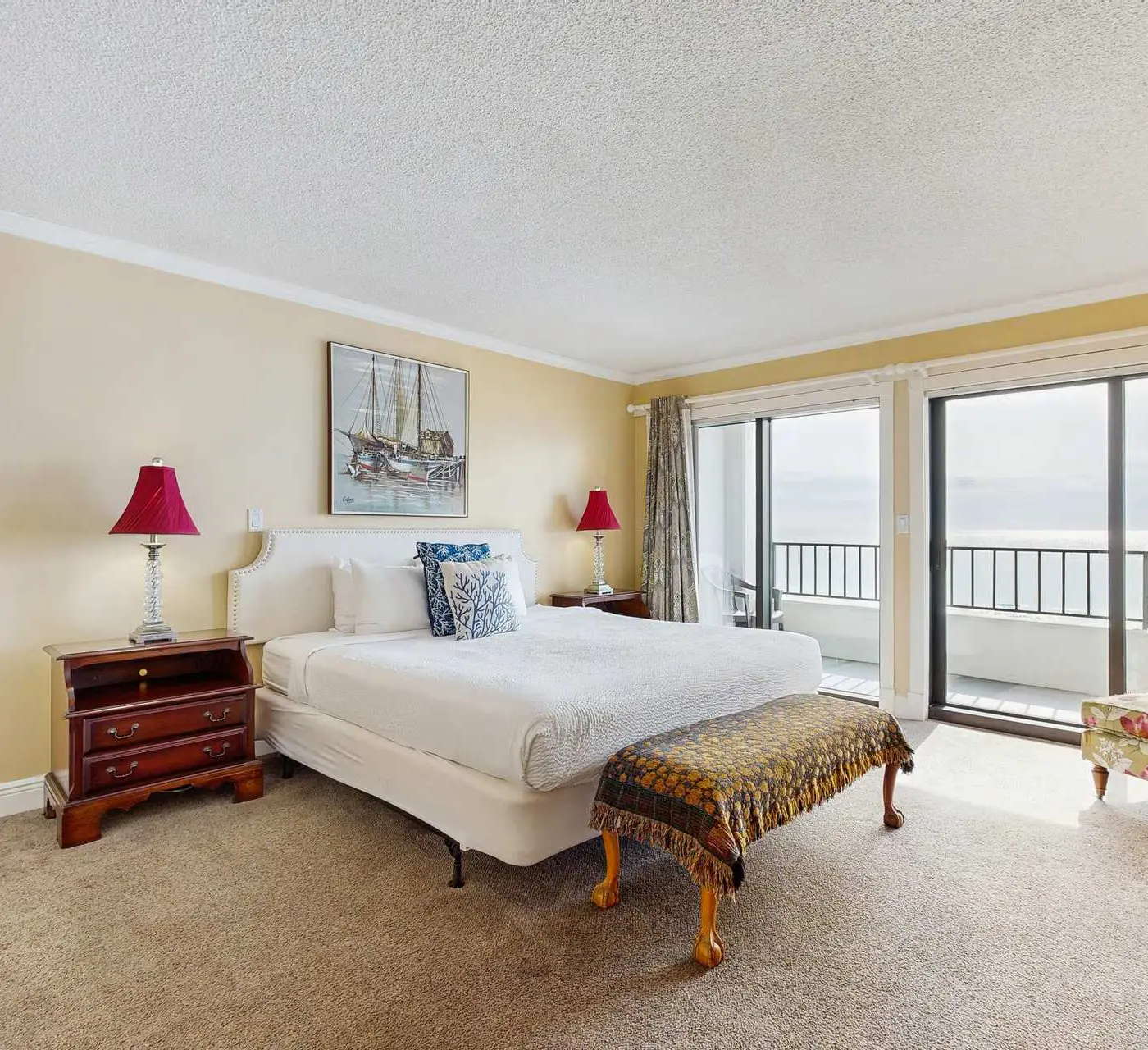 Surf Dweller 512- Spacious 5th floor condo with sweeping views of the Gulf, steps to beach